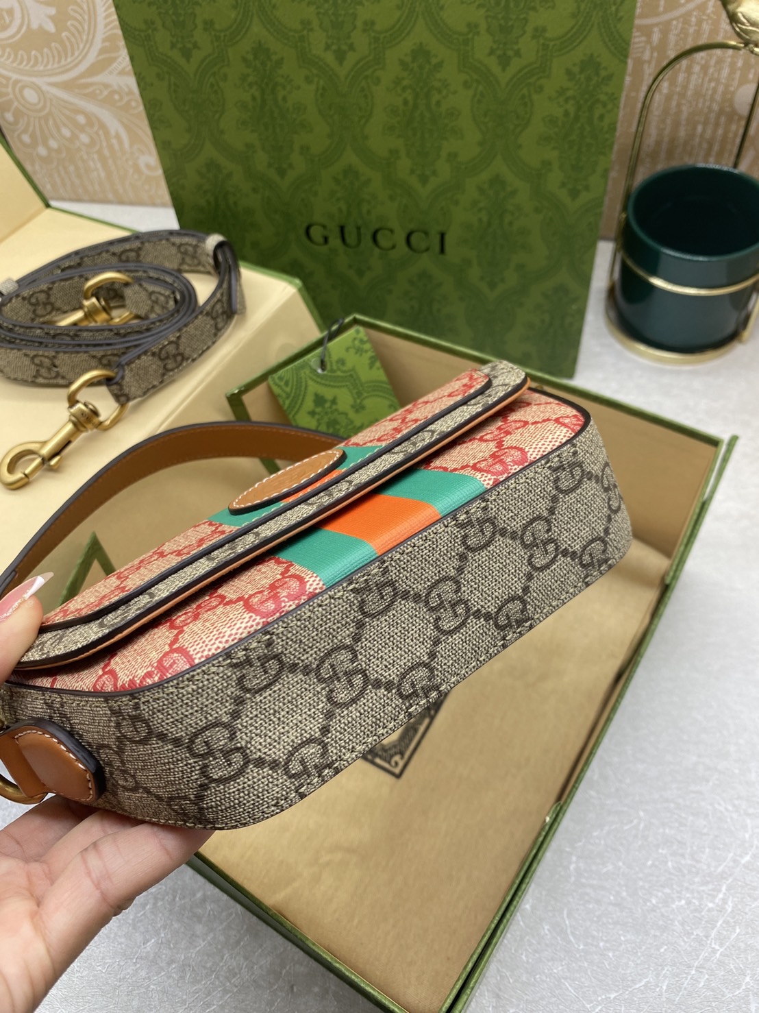 GUCCI GG top handle mini bag with Web เกรดเทพออริจินอล 1:1 ใช้งานต่างประเทศได้ รุ่นใหม่ล่าสุด ฉลองปีกระต่ายด้วยความสดใส เริ่มต้นปีกระต่ายและฤดูใบไม้ผลิอย่างสดใส GG