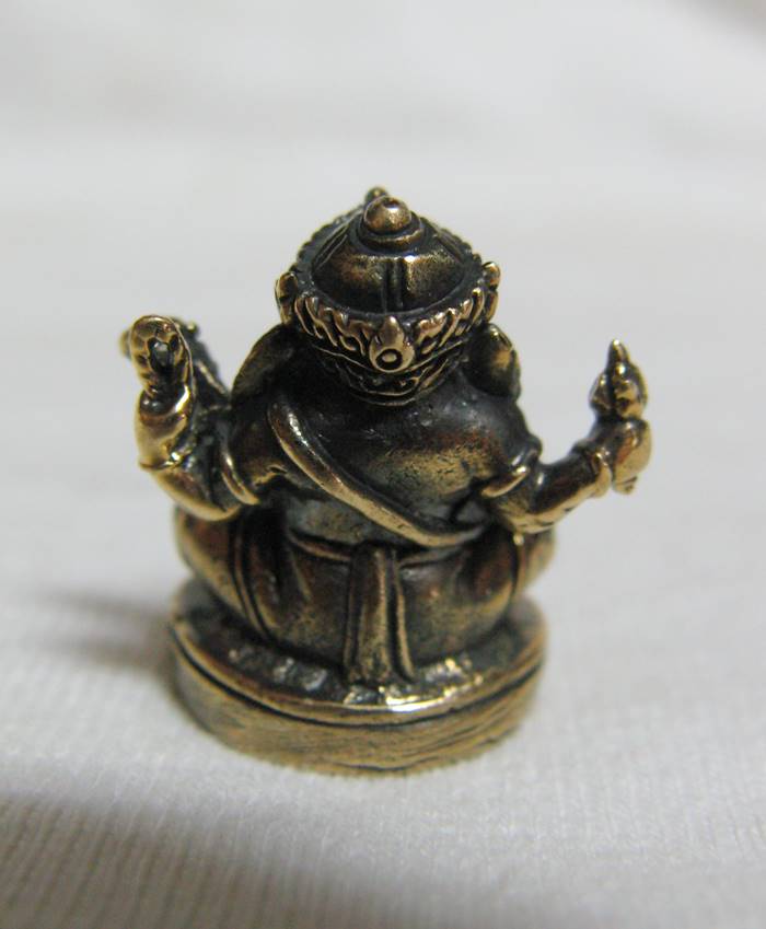 สินค้าหมดค่ะ องค์พระพิฆเนศปางเอกทันตะคณปติ(สำเร็จทุกสิ่ง)(คนเกิดวันศุกร์)เนื้อทองเหลืองตั้งบูชาหน้ารถพร้อมใบคาถาค่ะ