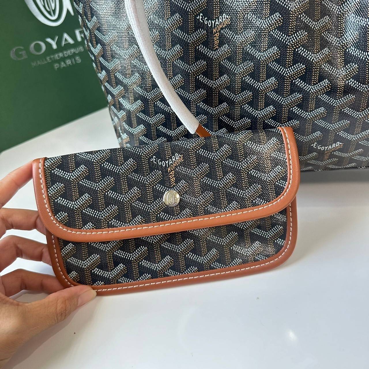 พร้อมส่ง 5 สี PM GOYARD ANJOU PM REVERSIBLE TOTE BAG / Goyard tote bag กระเป๋าทรงโท้ทใบใหญ่ เกรดไฮเอน 1:1 ใช้งานต่างประเทศได้ ภาพถ่ายจากงานขายจริง