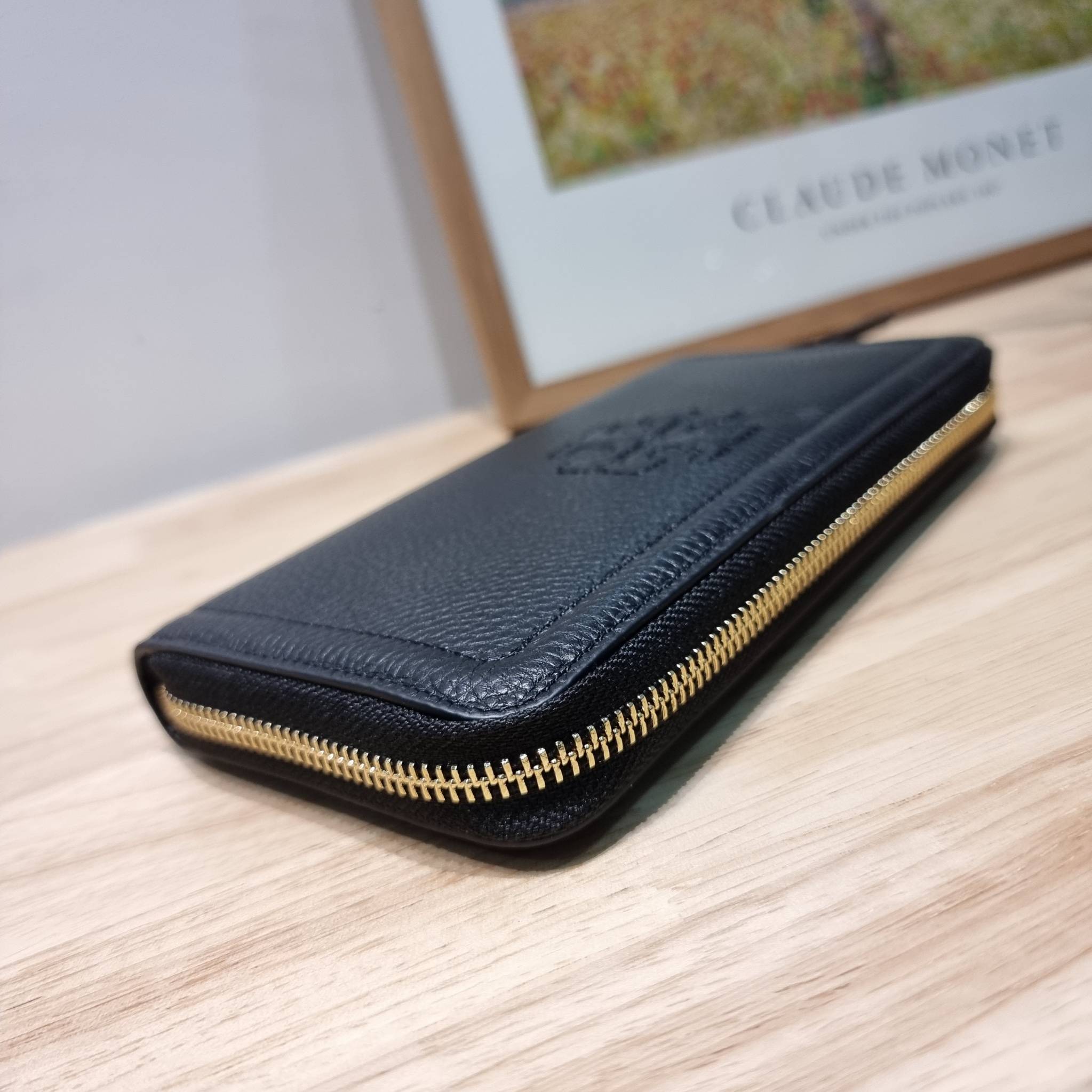 TORY BURCH THEA MULTI GUSSET ZIP CONTINENTAL WALLET กระเป๋าสตางค์ใบยาวเบสท์เซลเลอร์ ขนาดกำลังพอเหมาะ ดีไซน์เรียบหรู