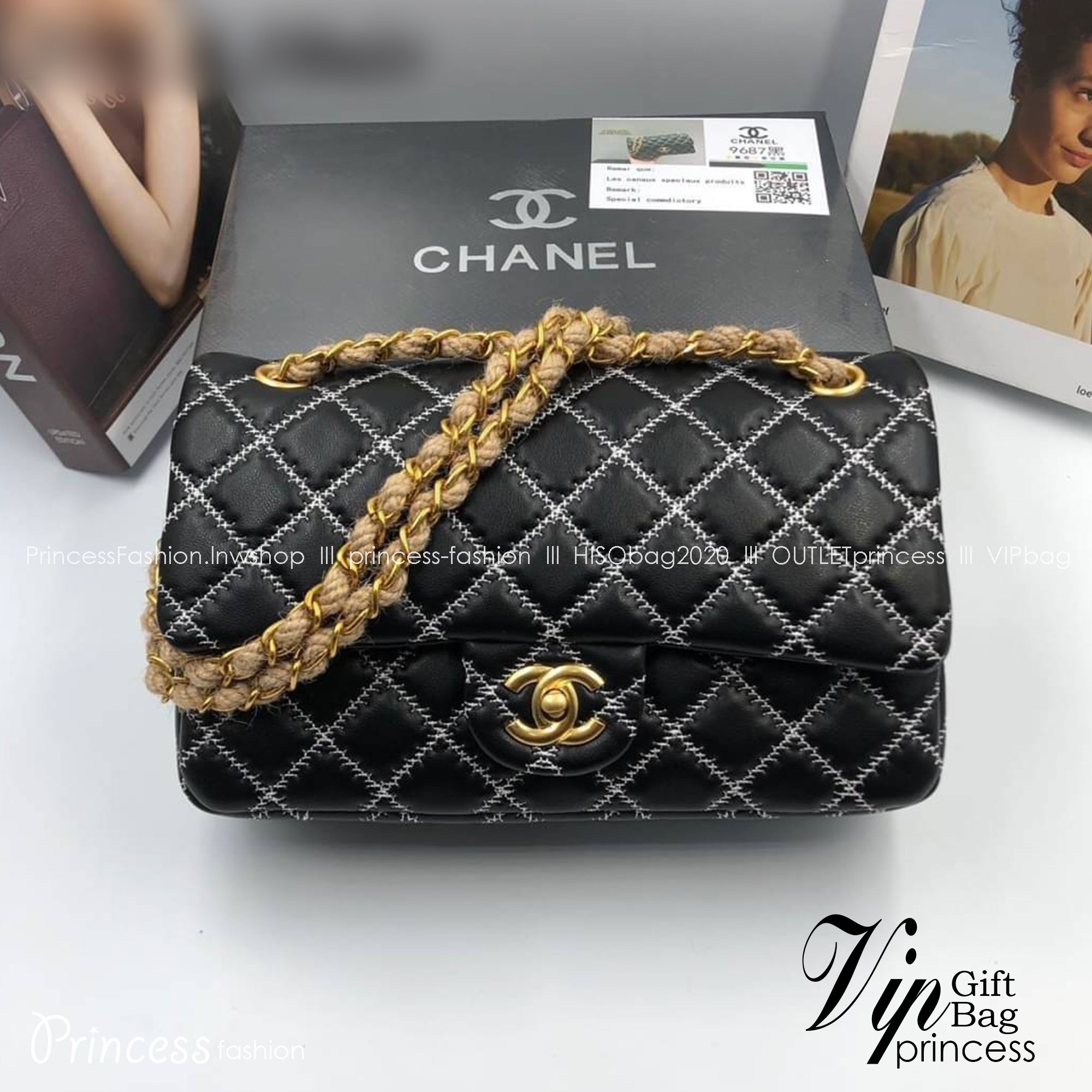 CHANEL Classic 10" รุ่นใหม่ หนังเรียบตะเข็บตารางสีขาวสวยคลาสสิค โดดเด่นด้วยสายโซ่สีทองร้อยเชือกสวยหรู พร้อมส่งที่ไทยไม่ต้องรอพรีฯ