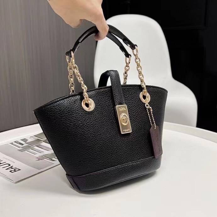 COACH Lane Bucket Bag In Signature Canvas C8597 C8399 พร้อมส่งที่ไทย