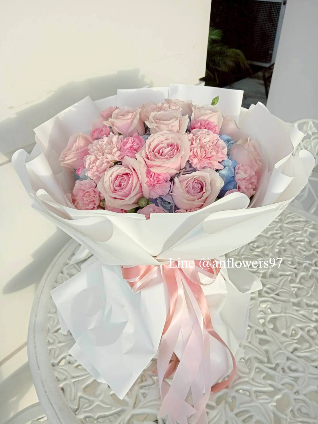 ช่อกดอกไม้วันเกิด ช่อดอกไม้ให้แฟน