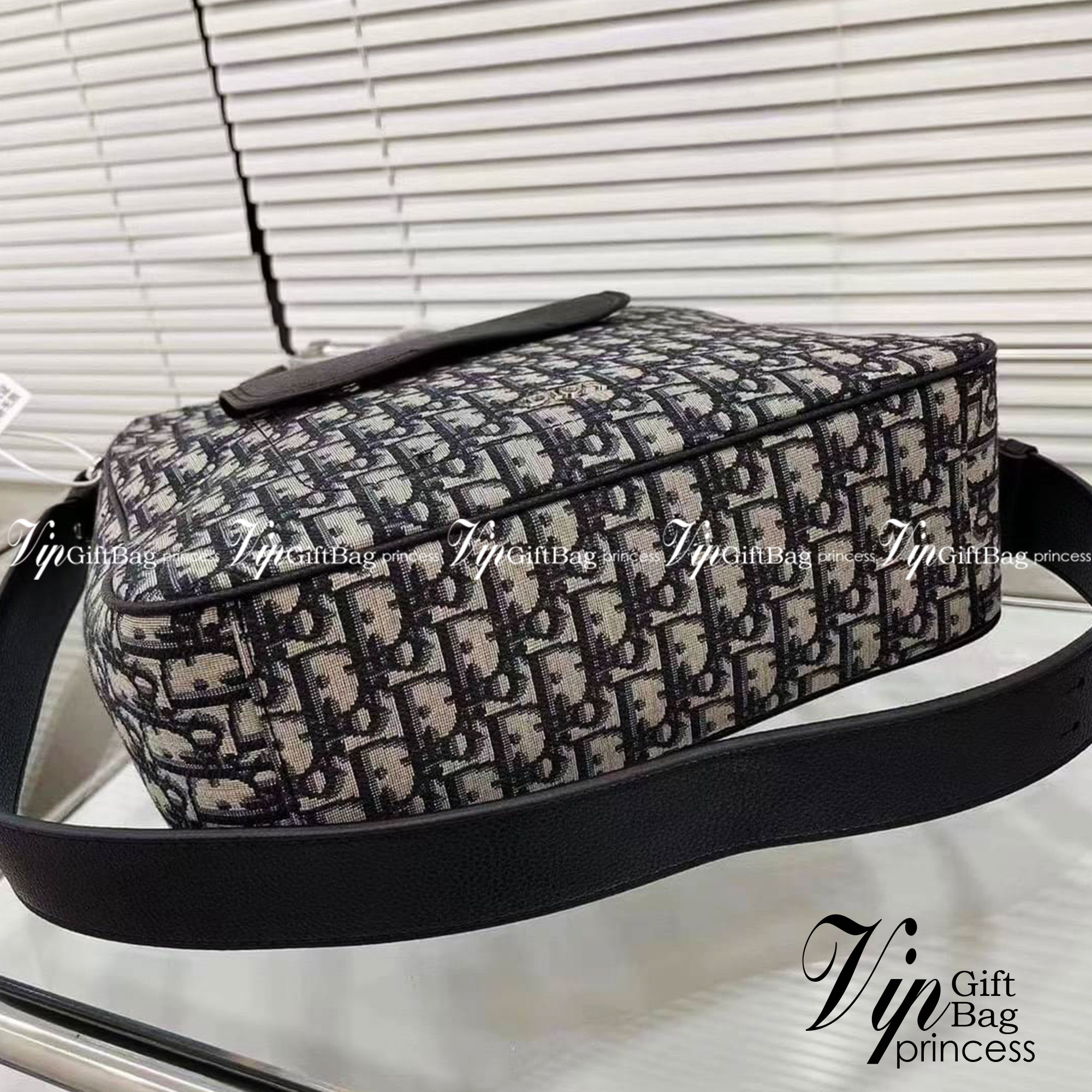 DIOR Saddle Tote Bag with shoulder strap Beige and Black Oblique Jacquard พร้อมส่งที่ไทย