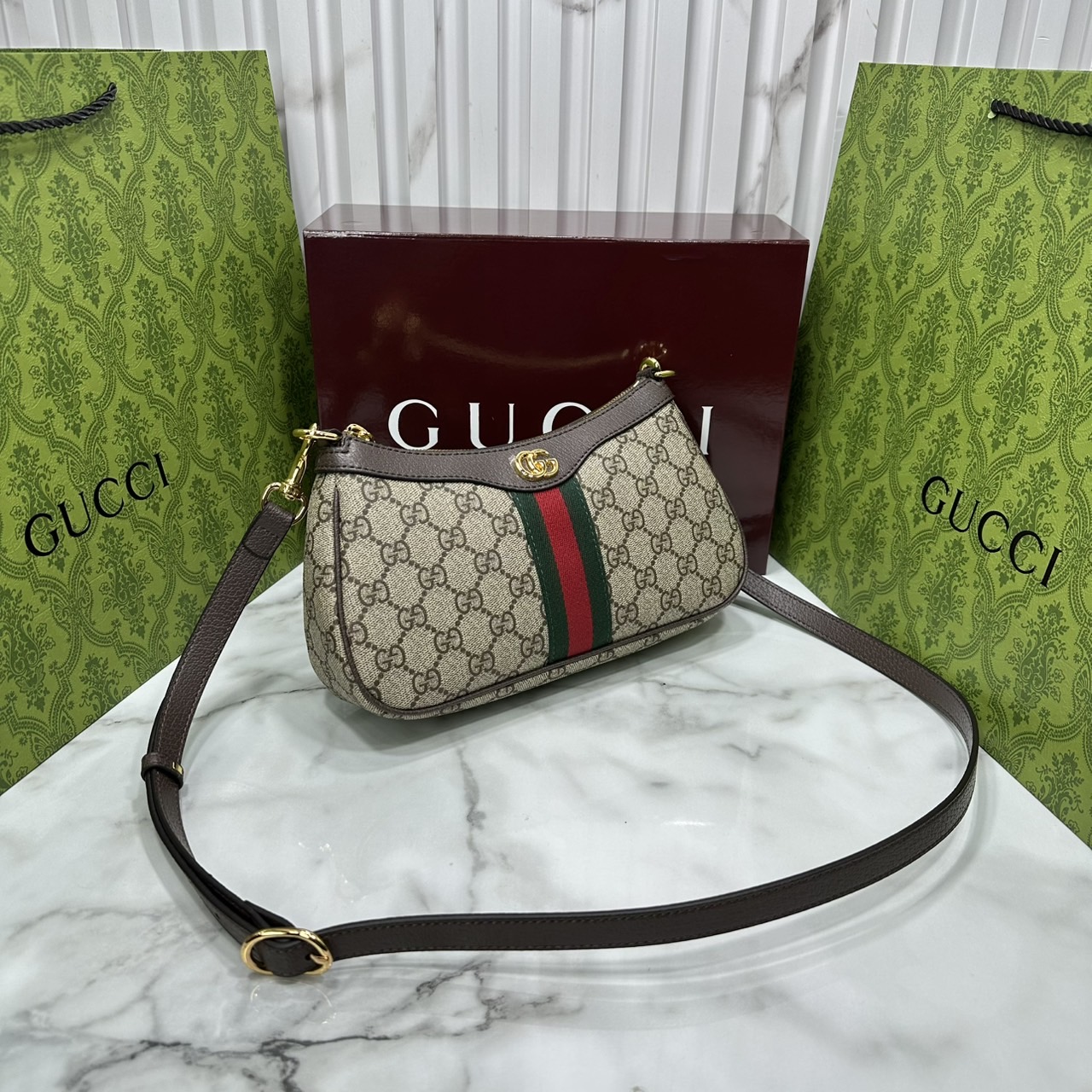 10" ORI หนังแท้ | Gucci Ophidia small shoulder bag GG Monogram Double G / Gucci Hobo Bag กระเป๋าสะพายทรงโฮโบขนาดเล็ก