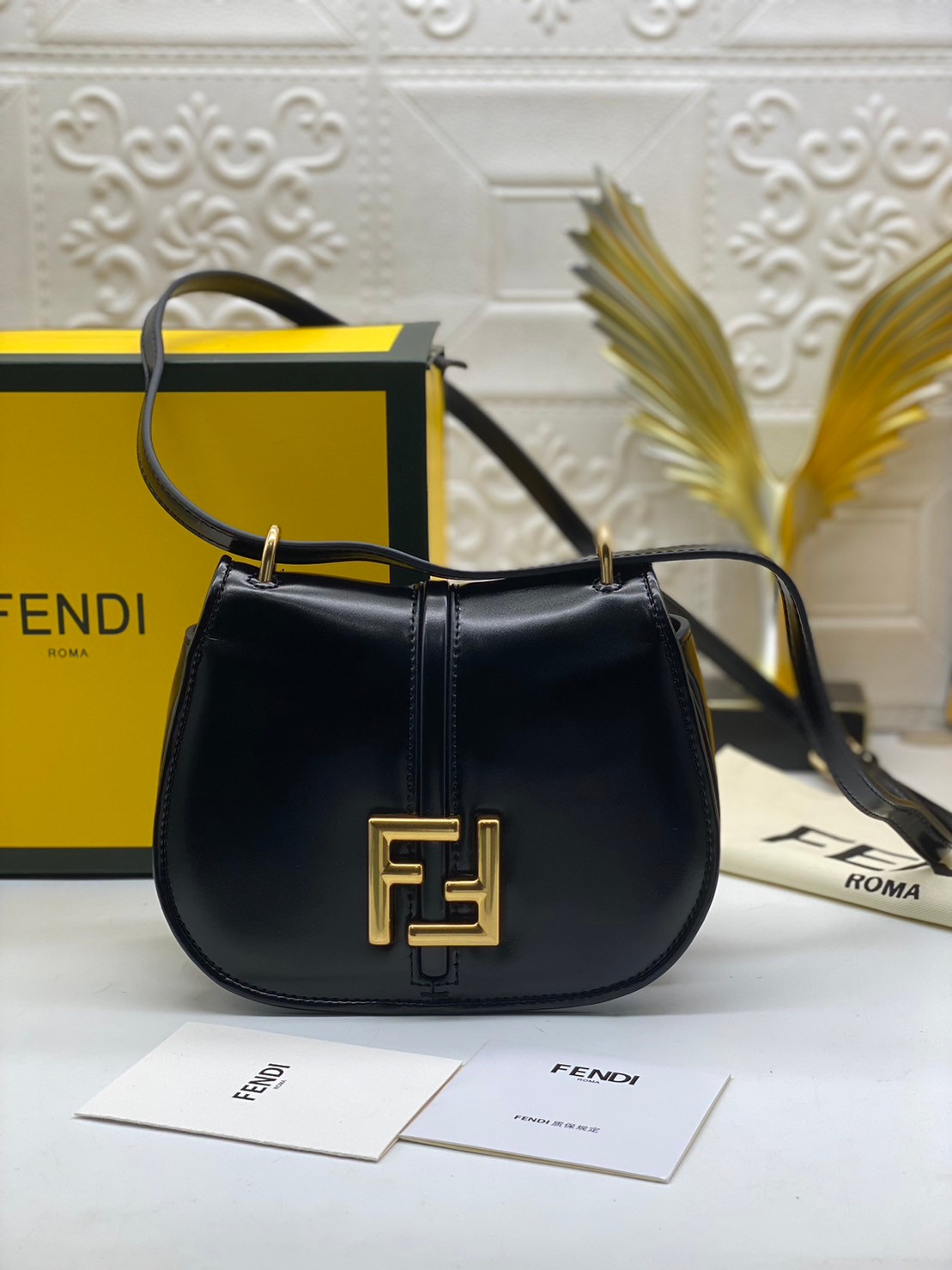 FENDI C’mon Mini leather bag สีดำ เกรดออริจินอล สลับแท้ ภาพถ่ายจากงานขายจริง ใช้งานต่างประเทศได้