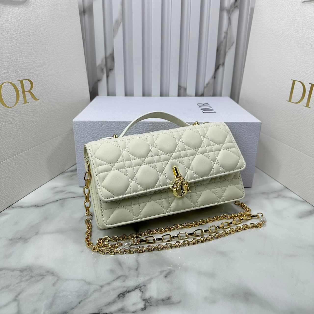 8.5" DIOR My Dior Mini Bag / Dior Clutch Bag กระเป๋าสะพายทรงคลัชทันสมัย หรูหราสง่างาม จะถือหรือสะพายก็ดูดีมีระดับ เกรดออริ 1:1 ใช้งานต่างประเทศได้