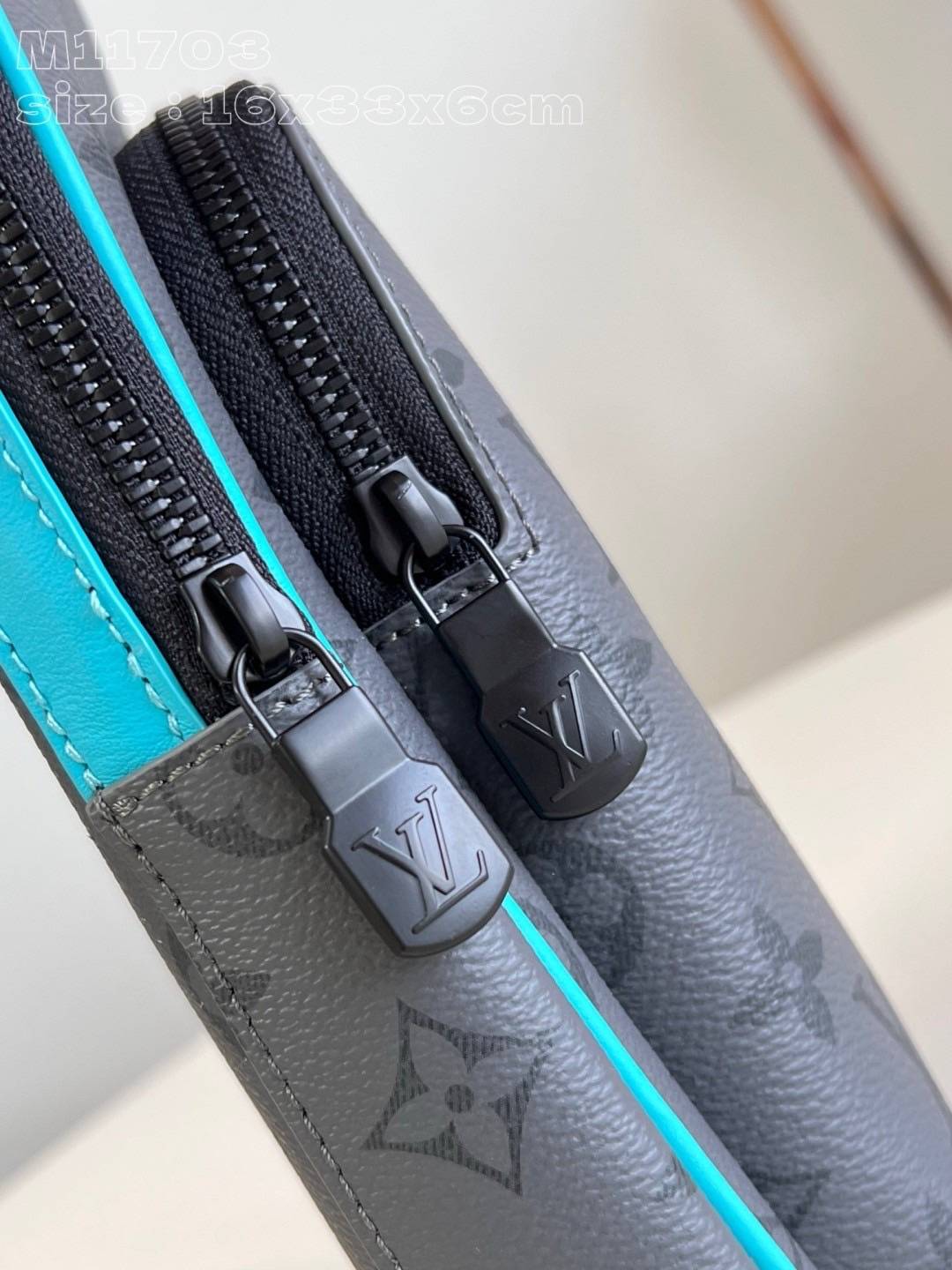 สลับแท้ LV Avenue Slingbag PM Turquoise กระเป๋าสะพาย/คาดอก Slingbag หนังแท้ แคนวาสแท้ เกรดสลับแท้ดีสุด สง่างามเหนือกาลเวลา มีไว้ไม่มีเอาท์ ท่านชายควรมีมากค่ะ