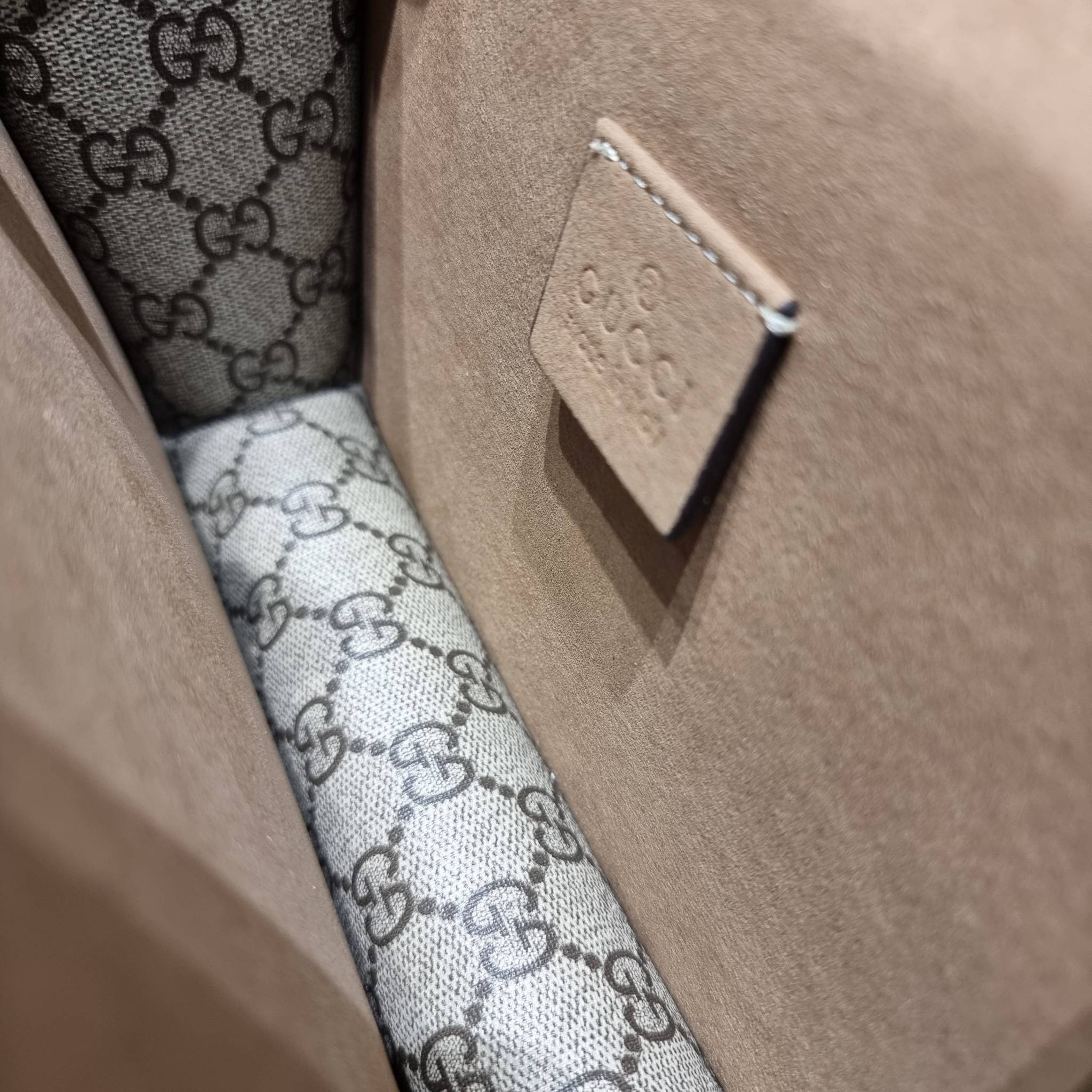 GG SMALL DIONYSUS TOP HANDLE BAG / SMALL DIONYSUS TOP HANDLE BAG / GUCCI BAG พร้อมส่งที่ไทย กระเป๋าสะพายรุ่นสุดคลาสสิค ดีไซน์ 2023 พร้อมหูจับในตัว