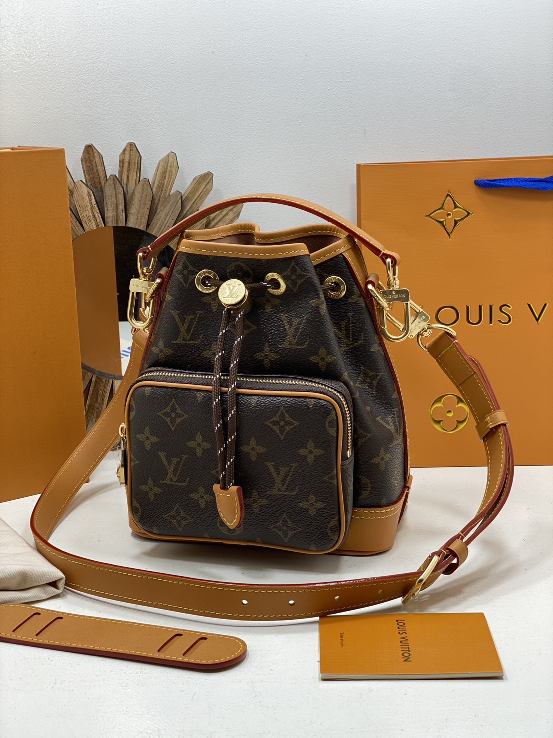 TOP ORI หนังแท้ | เกรดดีสุด LV Noé Cargo bag กระเป๋าทรงบัคเก็ต มาพร้อมรายละเอียดพิถีพิถันสะท้อนประวัติศาสตร์อันยาวนานของเมซง