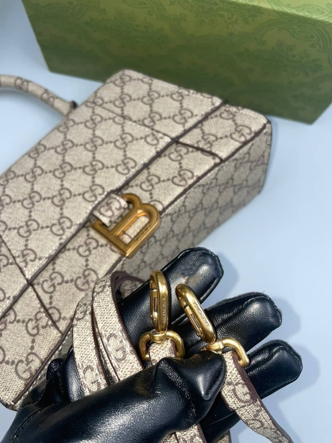 Gucci x Balenciaga The Hacker Project Small Hourglass Bag พร้อมส่งที่ไทย ภาพสินค้าถ่ายจากงานขายจริง ใช้งานต่างประเทศได้