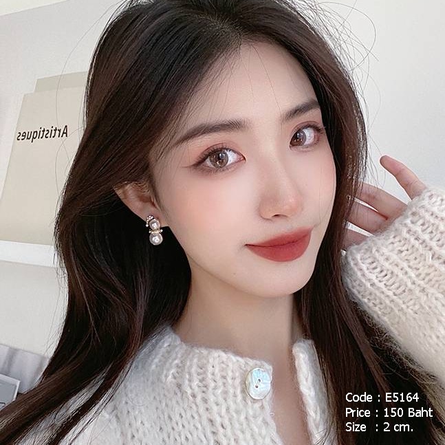 ต่างหูเกล็ดหิมะ/สโนว์แมน ฝังมุกและเพชรcz ตัวเรือนสีทอง
