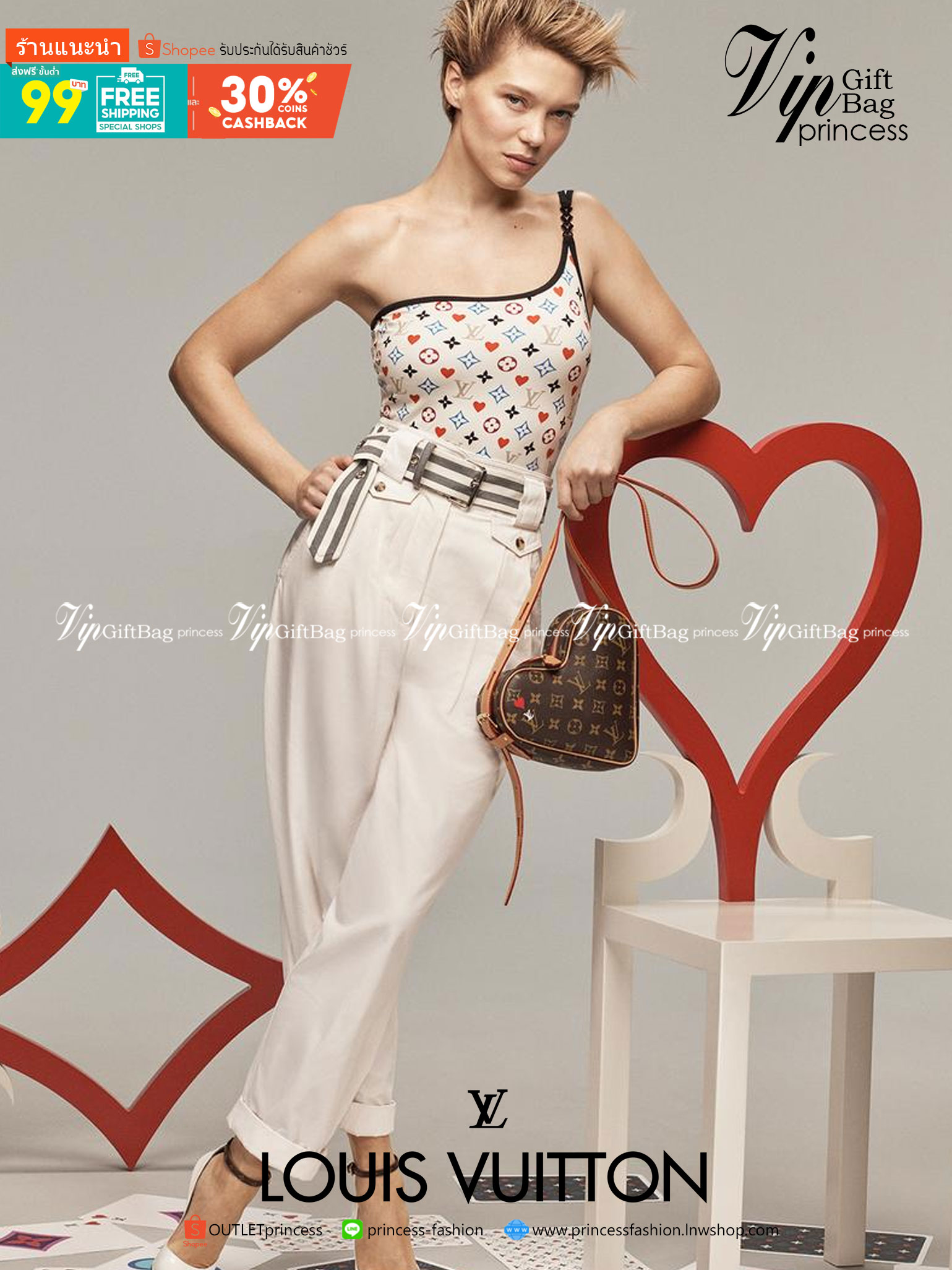 VIP GIFT 】หนังแท้ LOUIS VUITTON Monogram Game On Coeur "HEART" กระเป๋าสะพายรูปทรงหัวใจดีไซน์เผ็ดมากกก!! ภายในเป็นช่องโล่ง สายสะพายปรับใช้ได้ตามสะดวก ใบจริงสวยงามเบอร์ล้าน สาวๆ ต้องหลงรักแน่นอนเลยค่ะ