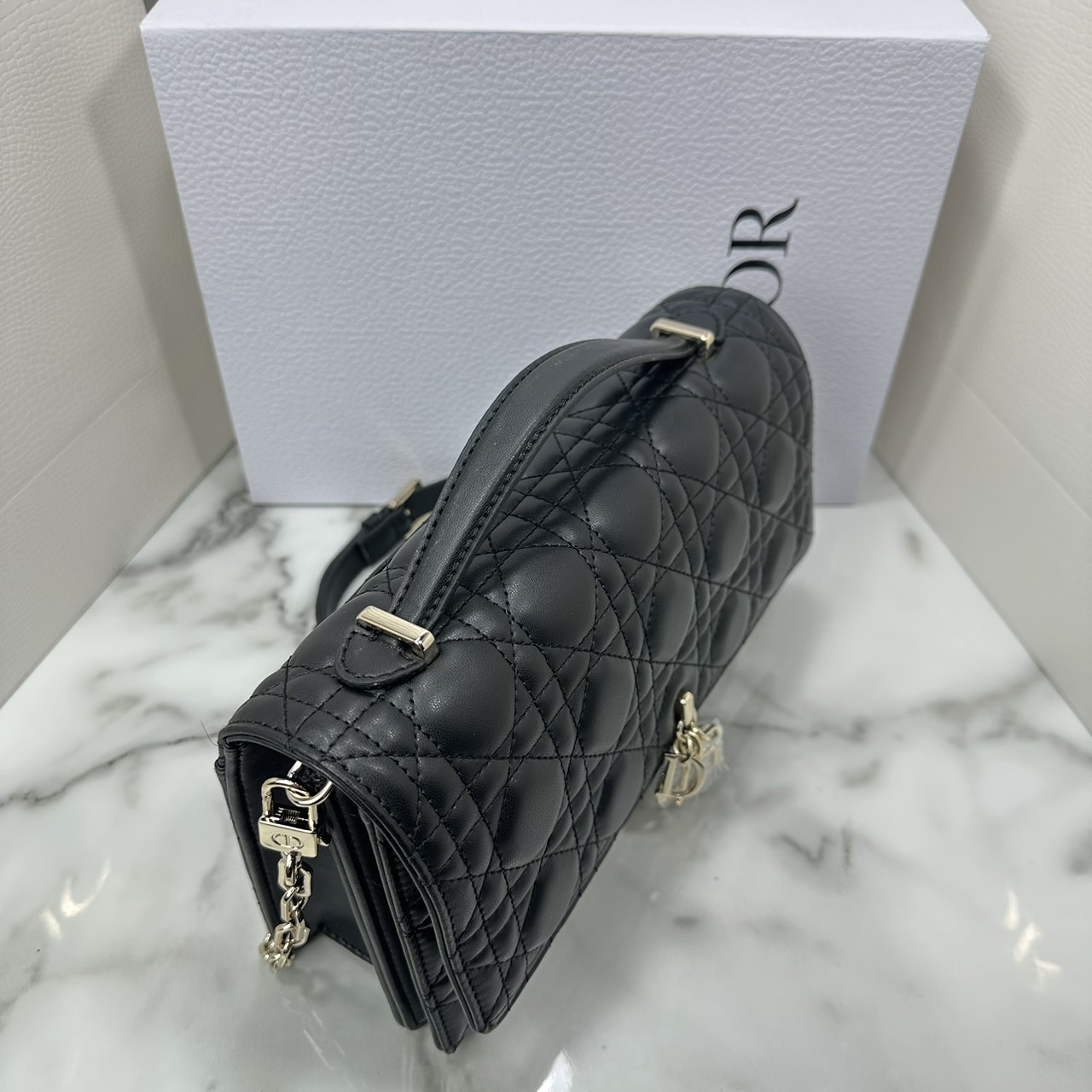 9.5" DIOR My Dior Mini Bag / Dior Clutch Bag กระเป๋าสะพายทรงคลัชทันสมัย หรูหราสง่างาม จะถือหรือสะพายก็ดูดีมีระดับ เกรดออริ 1:1 ใช้งานต่างประเทศได้