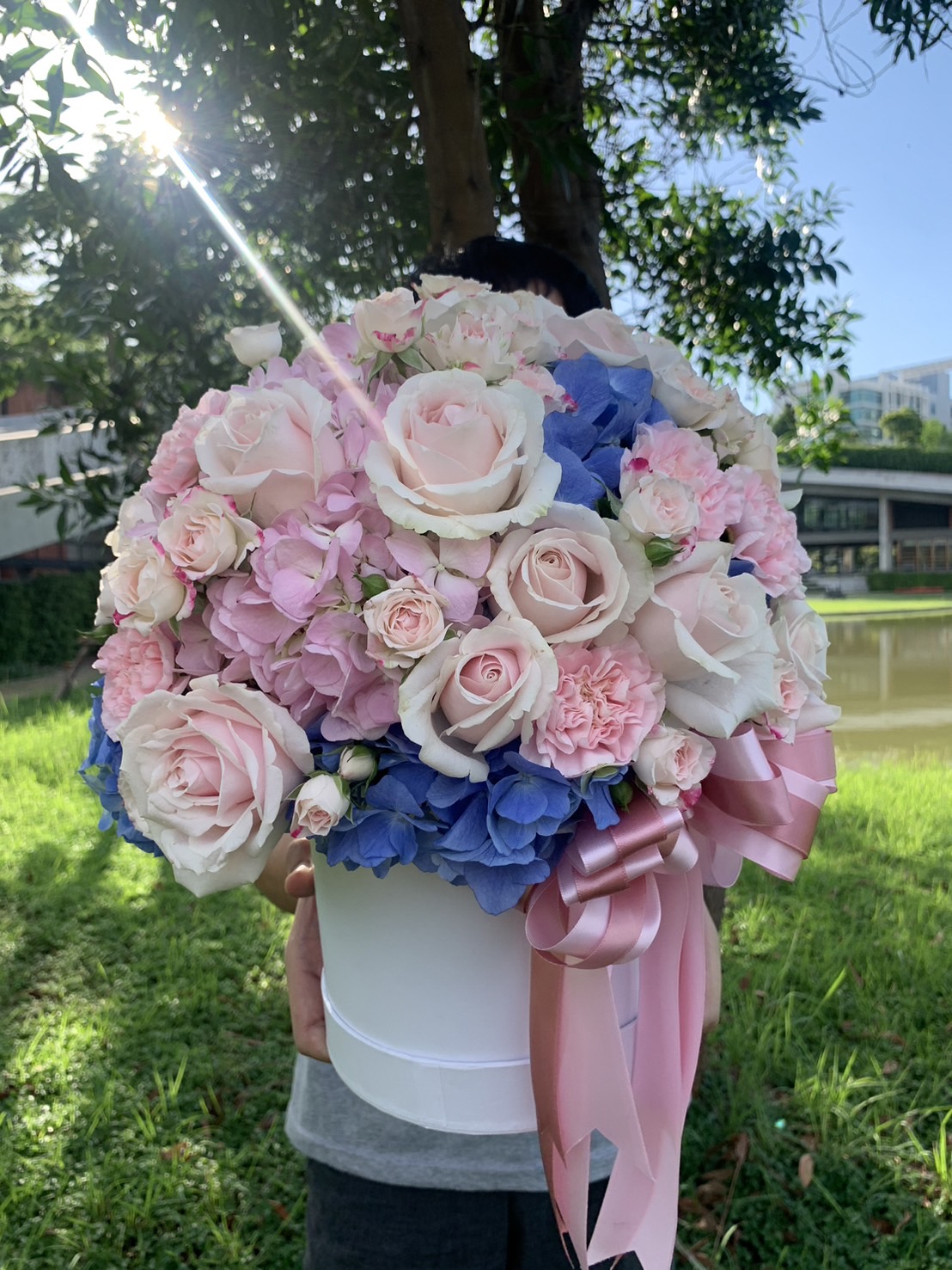 Flowers box ดอกไม้โทนสีชมพูฟ้า