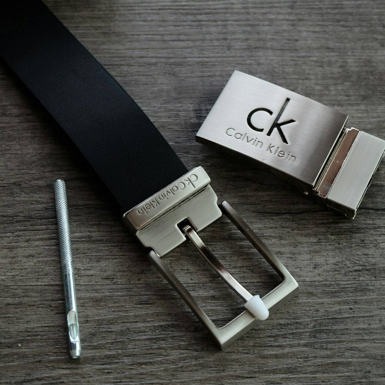 Calvin Klein Belt and Buckle Set เซตสุดคุ้ม!! เข็มขัด + หัวเข็มขัด 2 ชิ้น จะะมอบเป็นของขวัญ หรือใช้เองก็แนะนำเลยค่าา