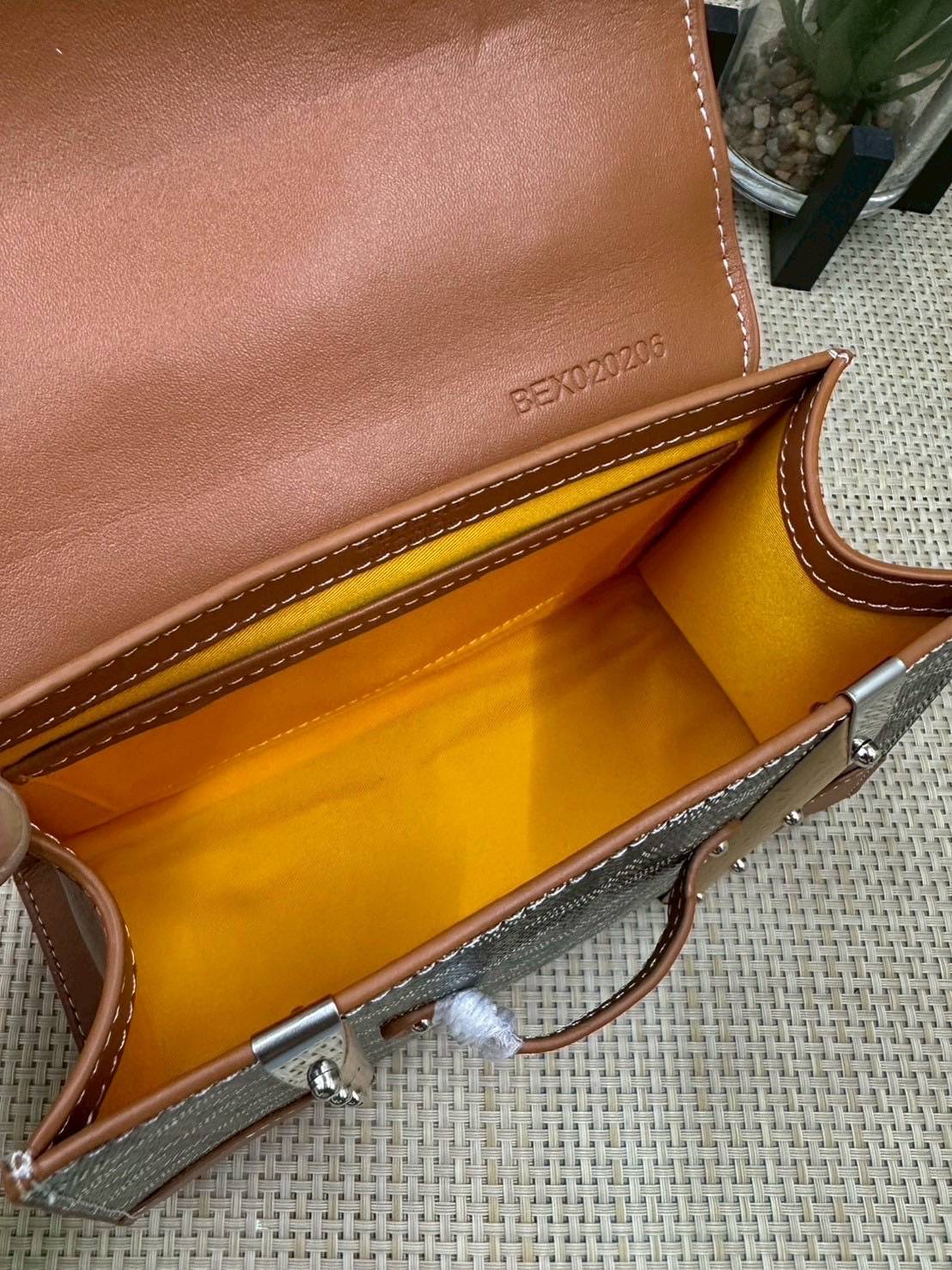 10 สี ORI หนังแท้ | GOYARD Saïgon Souple Mini Bag 20cm กระเป๋าถือ/สะพายดีไซน์หูจับไม้เป็นเอกลักษณ์ที่สวยหรูหราสง่างาม