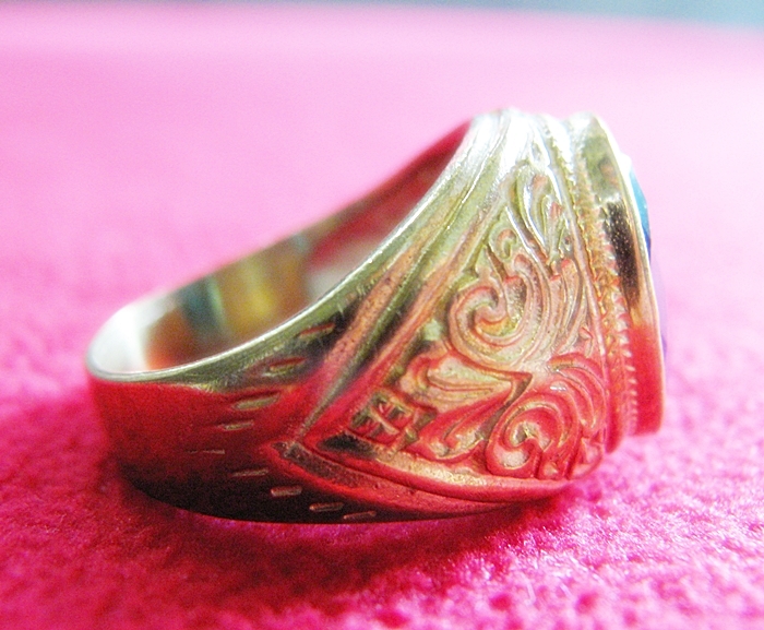 สินค้าหมดค่ะ แหวนพลอยไพลินน้ำเงินเนื้อทองเหลือง(ราศีกุมภ์,กันย์,ตุลย์)แบบเล็กค่ะ