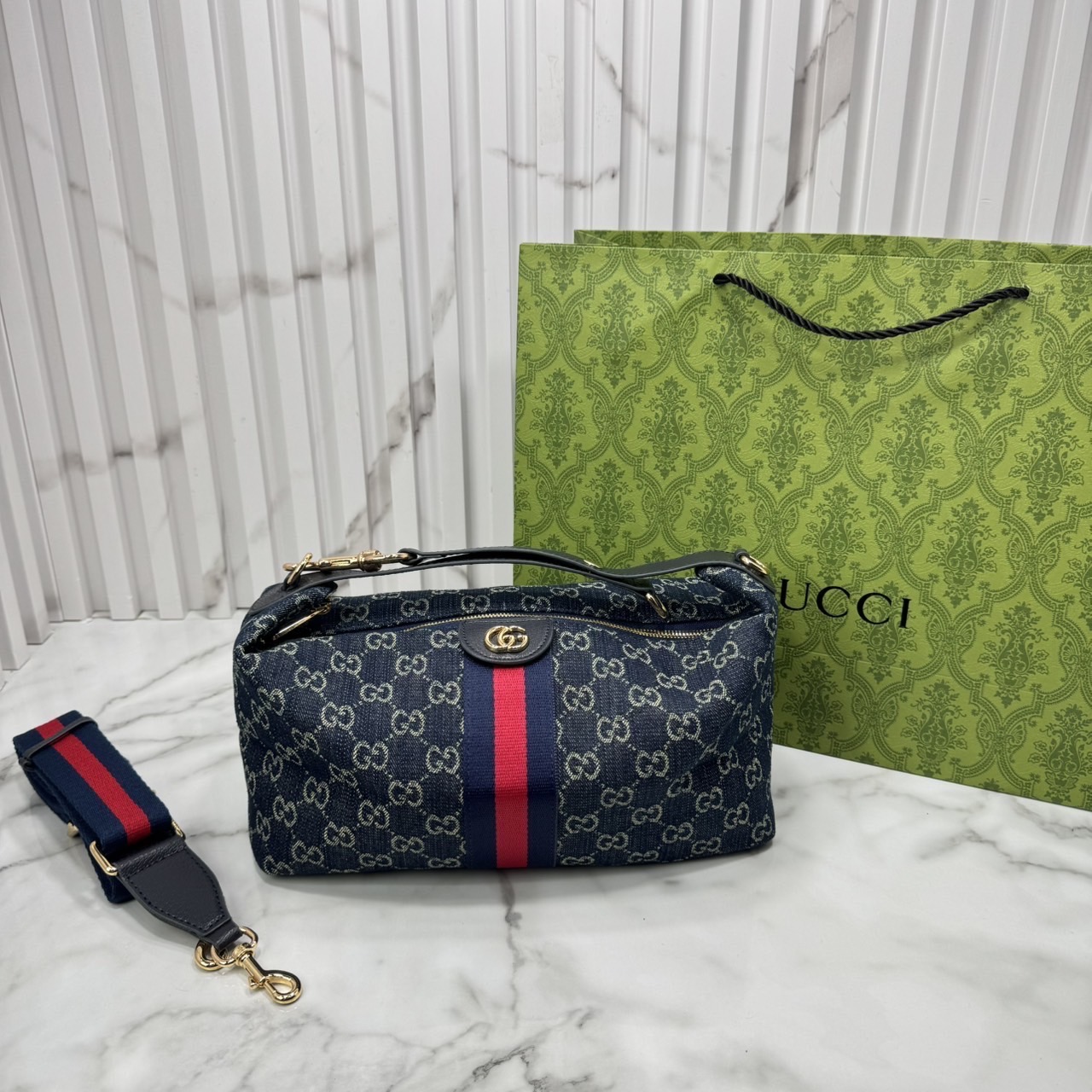 ORI หนังแท้ | GUCCI GG Ophidia Large Shoulder Bag / Gucci Hobo Bag ใหม่ล่าสุด จากเทศกาล Gucci Cruise 2026 กับกระเป๋าถือทรงโฮโบ พร้อมสายสะพาย ยังคงเป็นคอลเลคชั่นตัวเด่น สวยสะบัด! ดีไซน์ทรงยอดฮิตติดกระแสสุดๆ