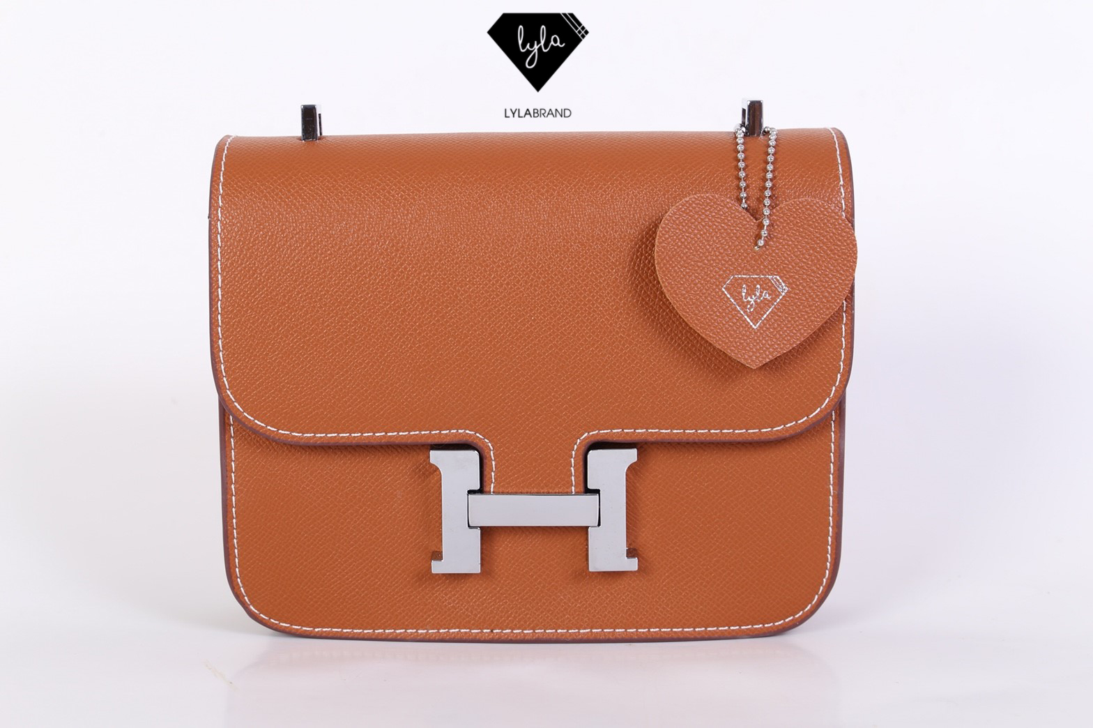 LYLABRAND🔔 Constance ไซต์ 18 สุดฮอต รุ่นนี้หนัง Epsom , PU top premium นะคะ หนังดีเลอค่าน่าสอยมากกก บอกคำเดียวเลยว่าเด็ดสุด !! เหมือนหนังแท้เบอสุดค่ะคูณผู้หญิง ลูกค้าเก่าน่าจะทราบกันดีอยู่แล้วว่าคุณภาพของร้านนี้ต้องมาเป็นอันดับหนึ่งเท่านั้น อิอิ ม