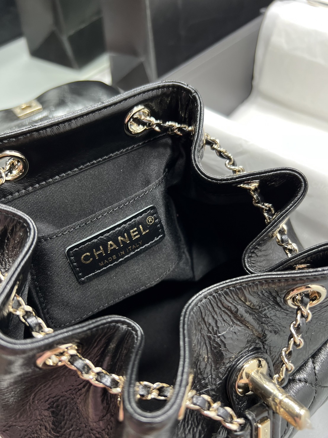 CHANEL MINI DUMA BACKPACK BLACK กระเป๋าเป้ไซส์มินิ รุ่นยอดนิยม เกรดออริ ท็อป สลับแท้ 1:1 ผ่านทุก ตม ใช้งานต่างประเทศได้