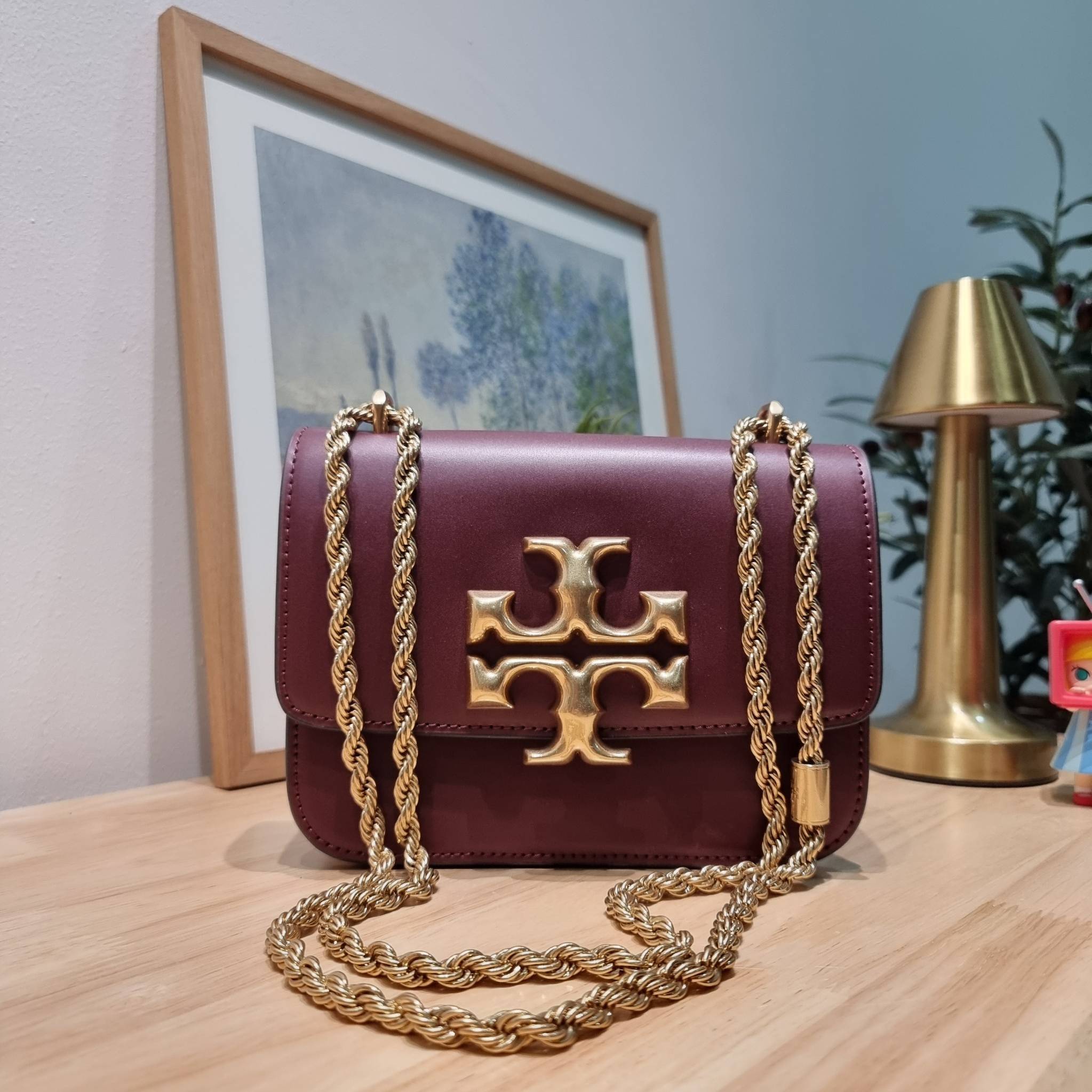 Tory Burch Bag / TORY BURCH ELEANOR SMALL CONVERTIBLE SHOULDER BAG ฮอตไอเท็ม รุ่นนี้ขายดีขายหมด สวยหรู คุณหนู ผู้ดี!! หายากมากแล้วน้า