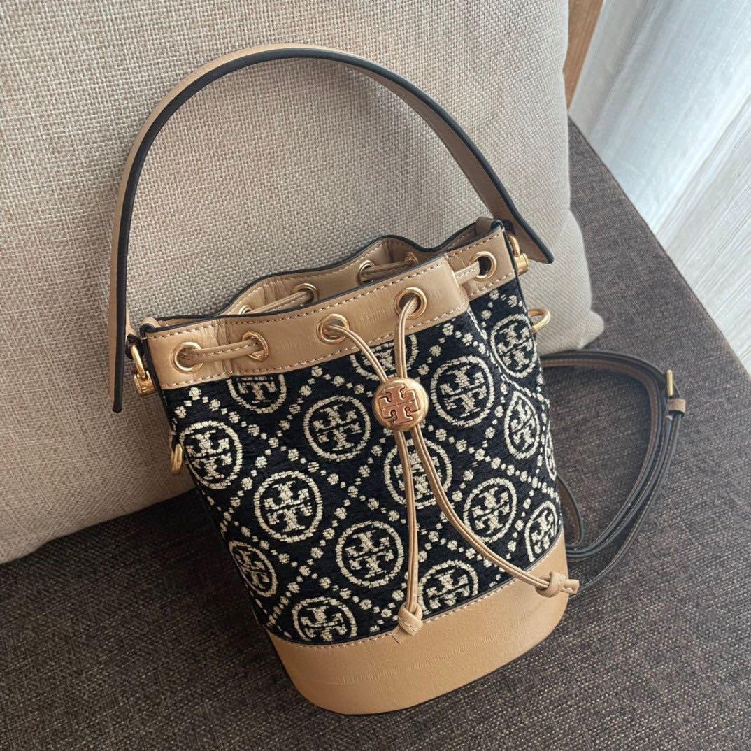 Mini : Tory Burch T Monogram Chenille Mini Bucket Bag กระเป๋าทรงบัคเก็ต ไซส์มินิ สีดำสุดคลาสสิก