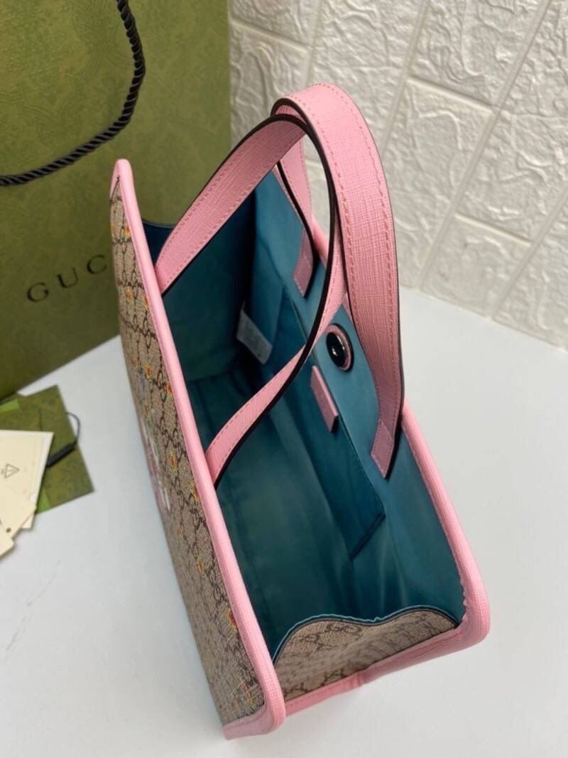 VIP GIFTbag 】GUCCI Children's Yuko Higuchi tote bag GG Supreme canvas งานหนังแท้ น้องกระต่ายคอลเลคชั่นสดใสน่ารัก เอาใจน้องๆ และสาวๆ สายแบ๊ว คิ๊วๆ ด้านในโล่งกว้าง สะพายไปไหนก็ได้ตามสะดวก ใส่ของได้ครบจบใบเดียว คุ้มจริงๆจ้า