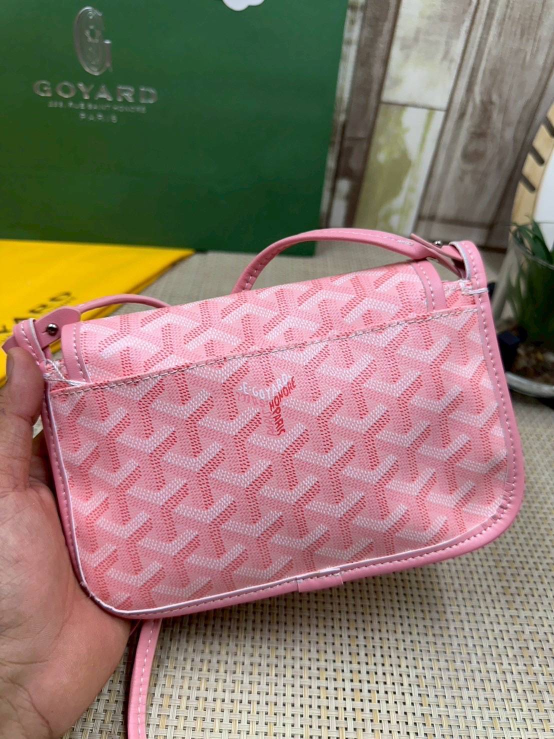 พร้อมส่ง 10 สี ORI หนังแท้ | GOYARD Plumet pouch-wallet กระเป๋าสะพายใบเล็กกะทัดรัด ดีไซน์กระเป๋าสตางค์ Plumet ดีไซน์มาพร้อมช่องใส่เหรียญ ธนบัตร และบัตรต่างๆ