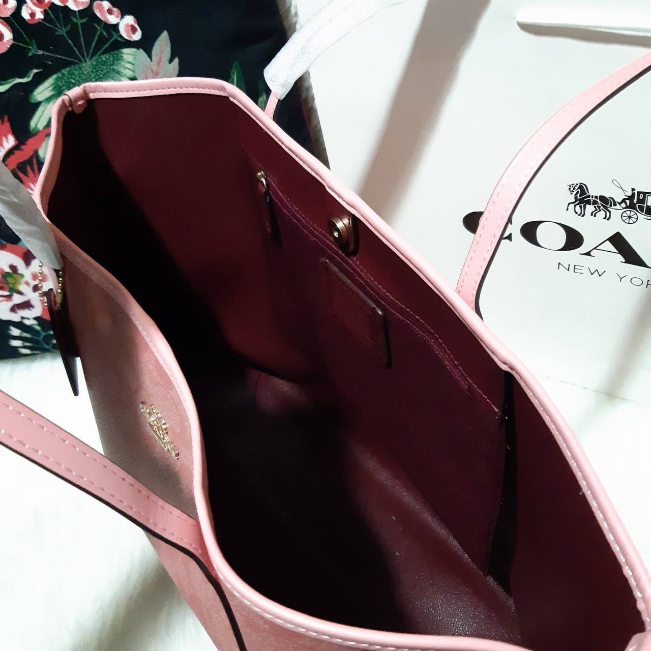 ของแท้ 💯% COACH C5696 CITY TOTE IN SIGNATURE CANVAS กระเป๋าถือทรงโท้ทใบใหญ่ ใส่ของได้ของครบครัน รุ่นใหม่ล่าสุด