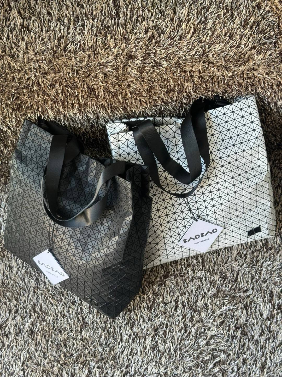 พร้อมส่ง 5 สี Baobao Issey Miyake Cart S geometric tote bag กระเป๋าถือทรงโท้ทลายเรขาคณิต 🧡 เกรดออริจินอล 1:1 สลับแท้ ใช้งานต่างประเทศได้