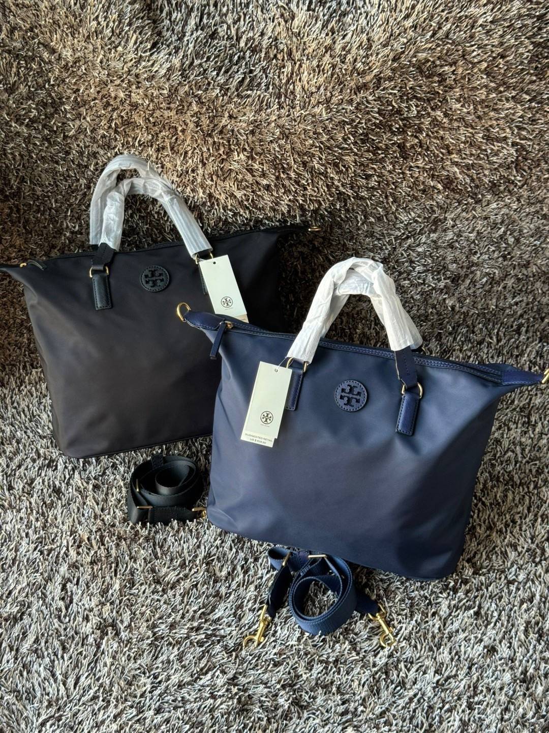 Tory Burch Tilda Slouchy Nylon Bag / Tory Tote Bag กระเป๋าสะพายดีไซน์เรียบง่าย น้ำหนักเบา จุของได้เยอะ เกรดออริ สลับแท้ 1:1 ใช้งานต่างประเทศได้