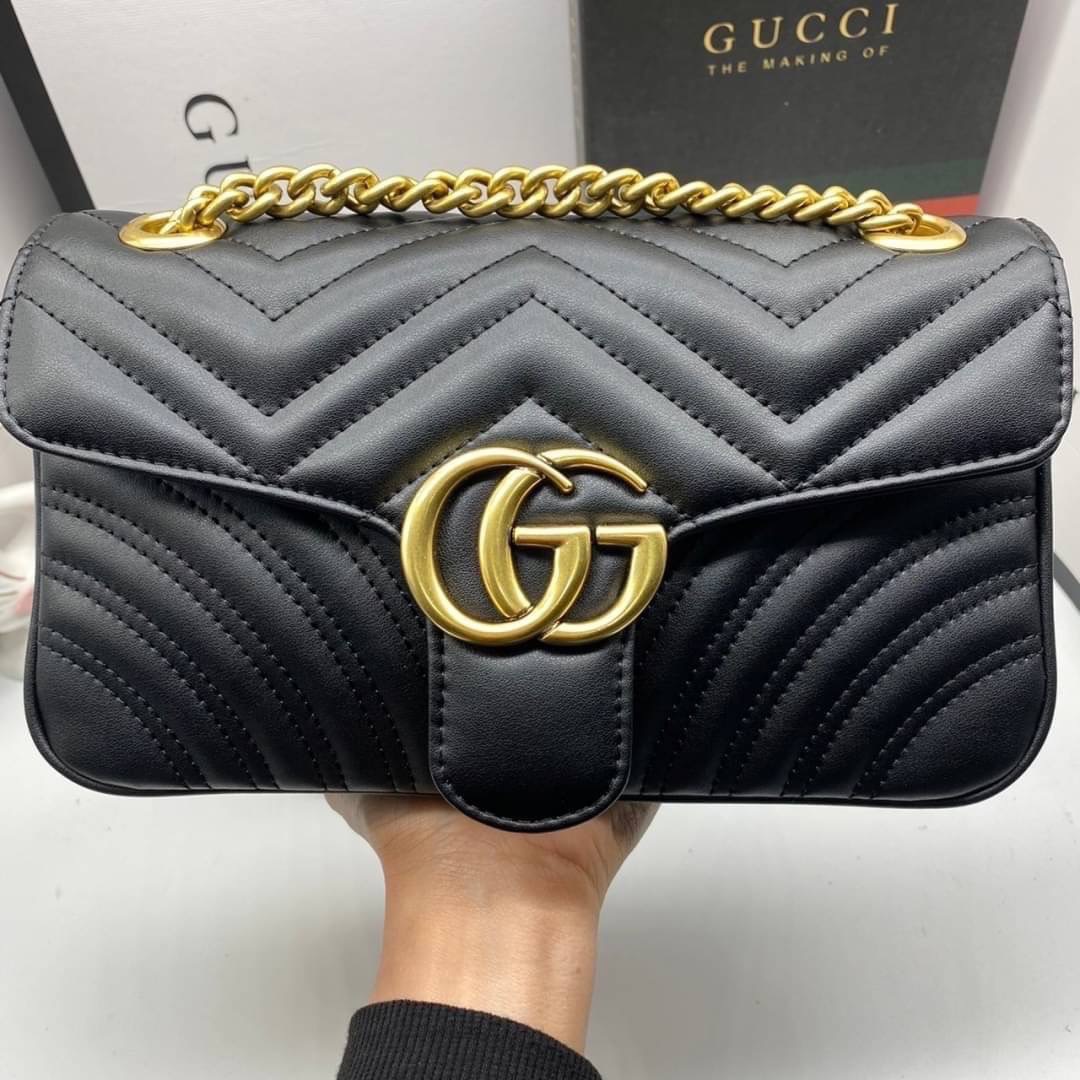 หนังแท้ GUCCI GG Marmont small matelassé shoulder bag 26cm ภาพสินค้าถ่ายจากงานขายจริง ใช้งานต่างประเทศได้ค่ะ