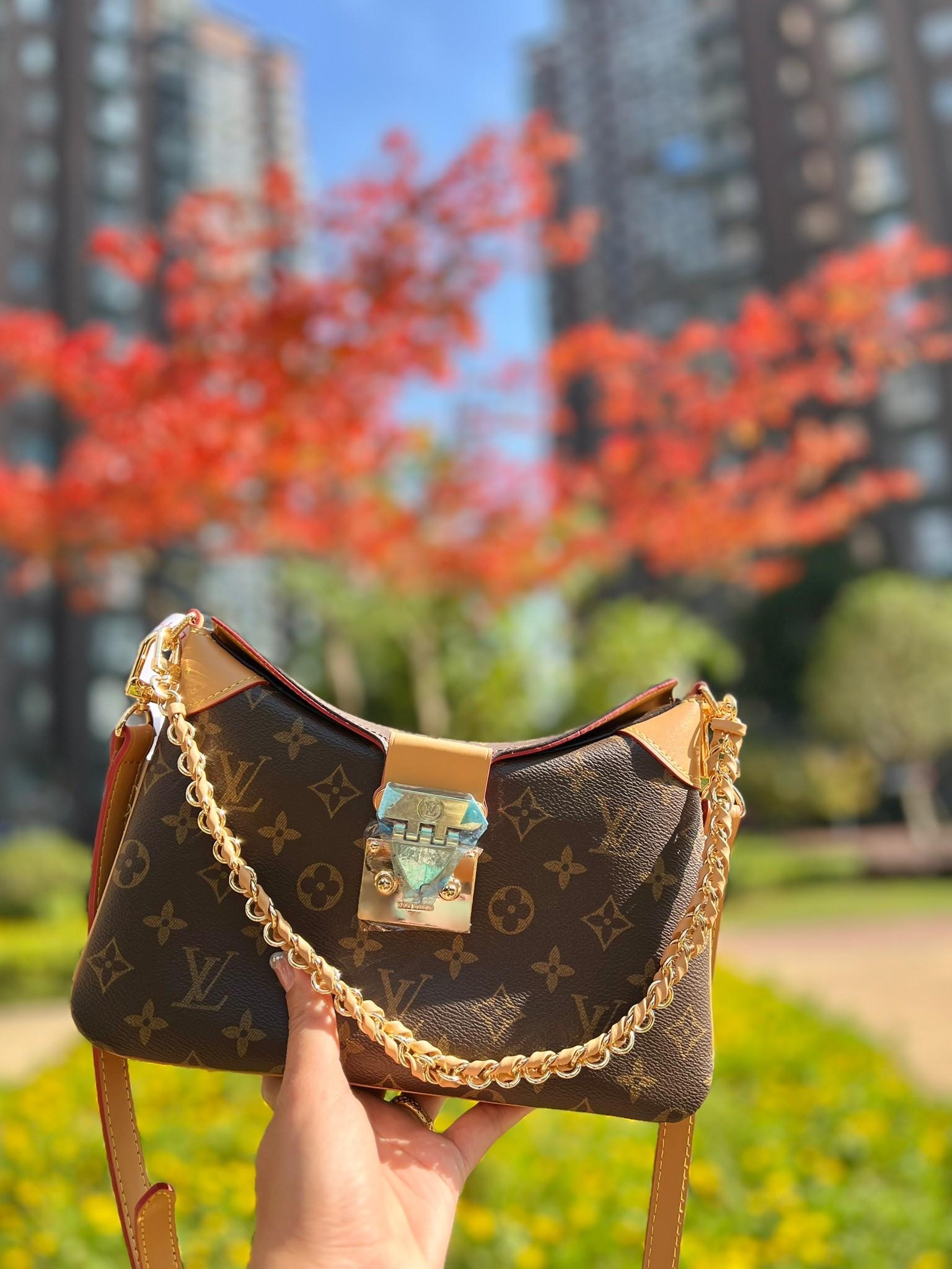 LV Twinny Monogram Reverse coated Bag กระเป๋าสะพายรุ่นใหม่ สวยหรู ดูดีมาก เกรดออริ