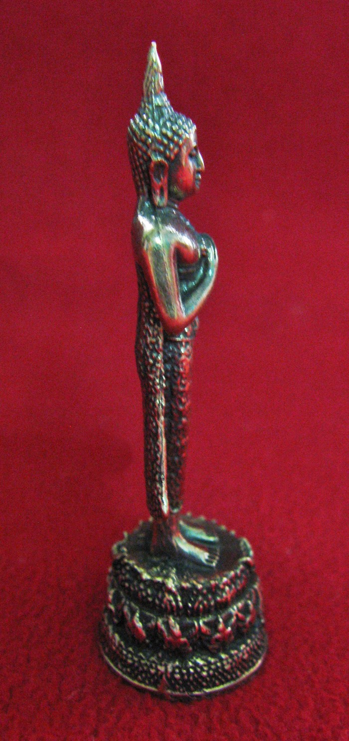 สินค้าหมดค่ะ พระบูชาพระประจำวันเกิดวันศุกร์ ปางรำพึงเนื้อทองเหลืองพร้อมใบคาถาค่ะ