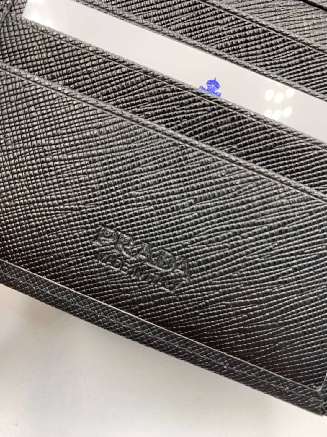 VIP หนังแท้ 】PRADA Saffiano Bifold Wallet logo plaque bi-fold men wallet