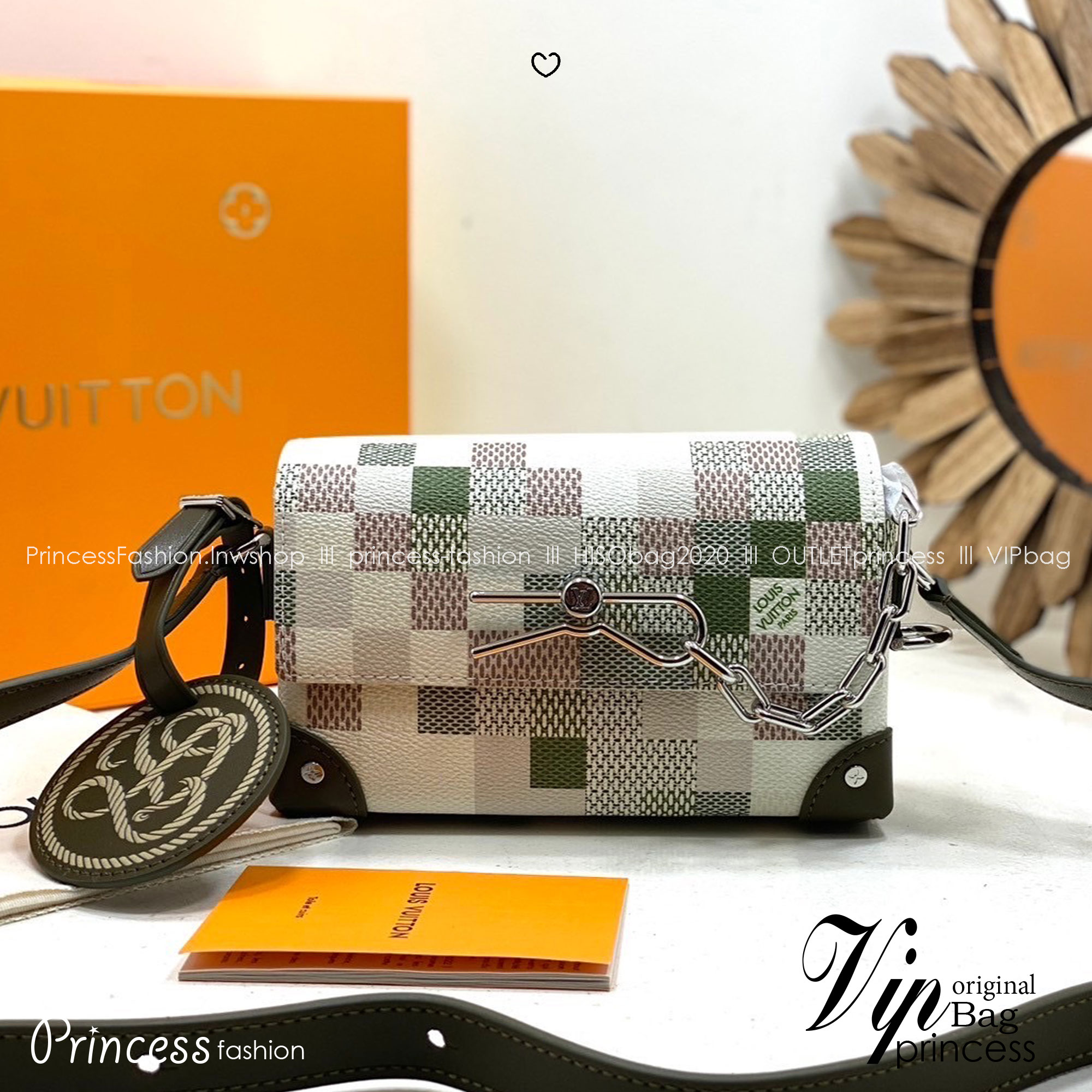 TOP ORI หนังแท้ | LV Steamer Wearable Wallet Bag กระเป๋าสะพายดีไซน์กระเป๋าสตางค์ สีเบจและสีกากี งานแคนวาสเคลือบ Damoflage แต่งขอบด้วยหนัง ขนาดกะทัดรัดใบนี้ผสานหมุดและโซ่