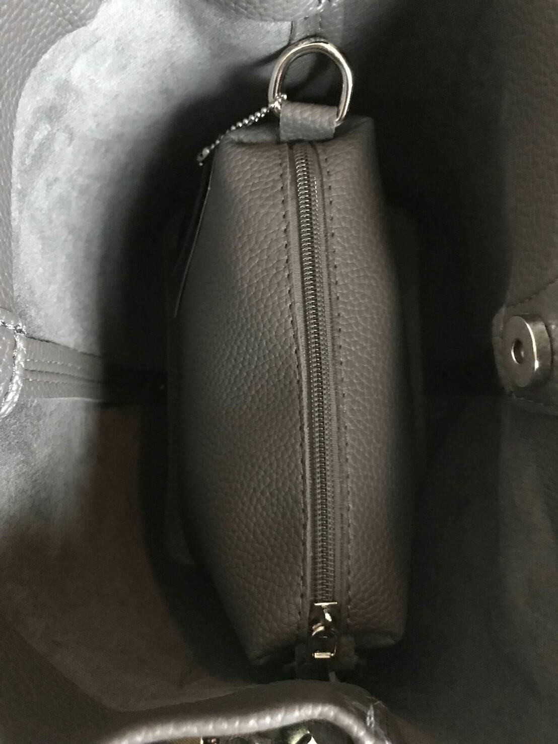 MARCS 2WAYS SHOULDER BAG 2018 New arrival กระเป๋าถือหรือสะพาย 2 in 1 รุ่นใหม่ล่าสุด ดีไซน์สไตล์ Hermes สุดคลาสสิค ซื้อ 1 ได้ถึง 2 ใบ ทั้งใบใหญ่ & ใบเล็กเข้าชุดกัน พร้อมสายสะพาย 2 แบบ 2 สไตล์สลับใช้ได้ไม่จำเจ วัสดุหนังแกะสังเคราะห์นิ่มสวย ขนาดกำลังดี ใบใหญ