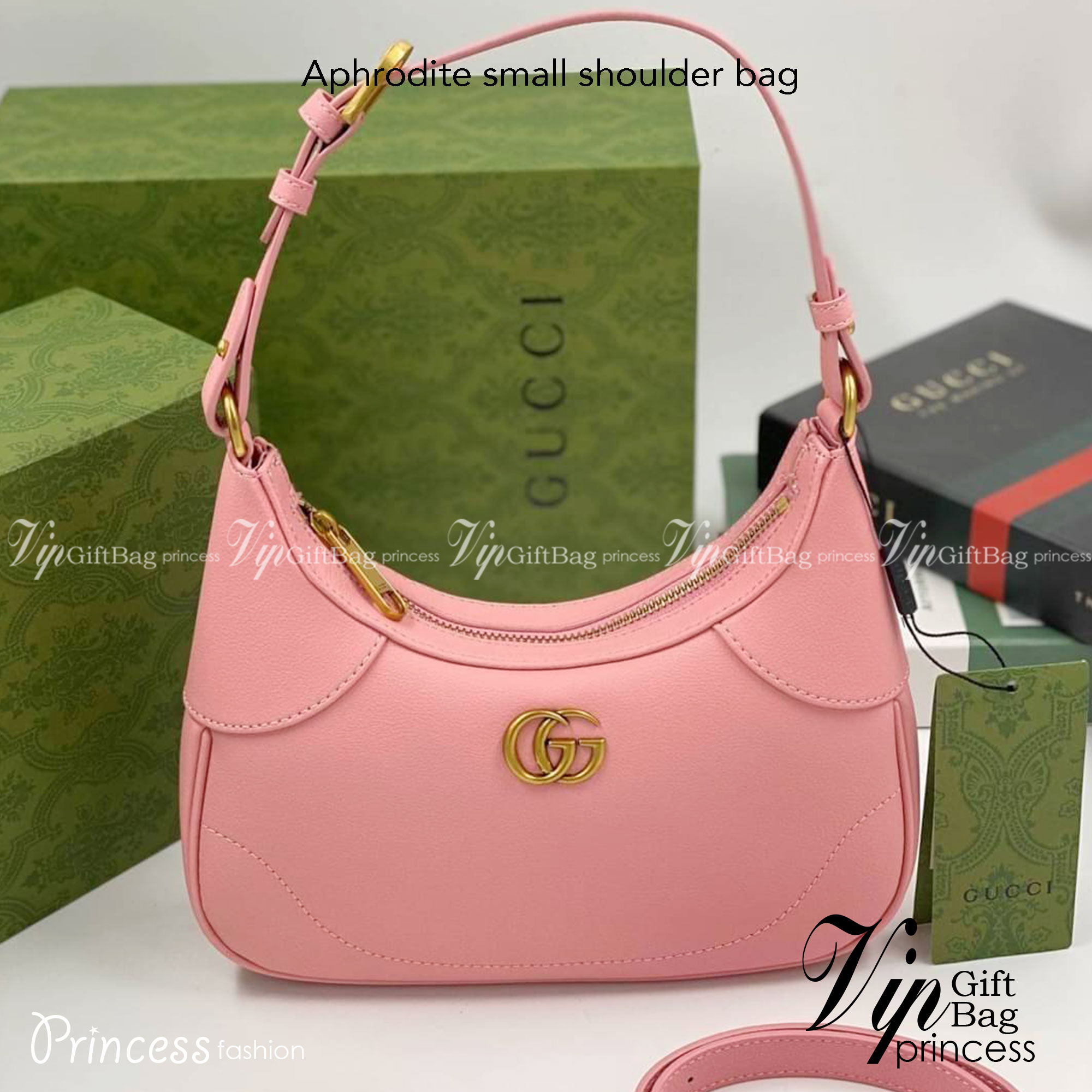 GUCCI Aphrodite small shoulder bag กระเป๋าสะพายทรงคลาสสิค ดีไซน์ย้อนยุคผสานความโมเดิร์นด้วยรูปทรงพอช ที่ใช้งานได้ทุกสไตล์ วัสดุหนังแคนวาส ทนทาน ภายในกระเป๋าเป็นช่องโล่ง