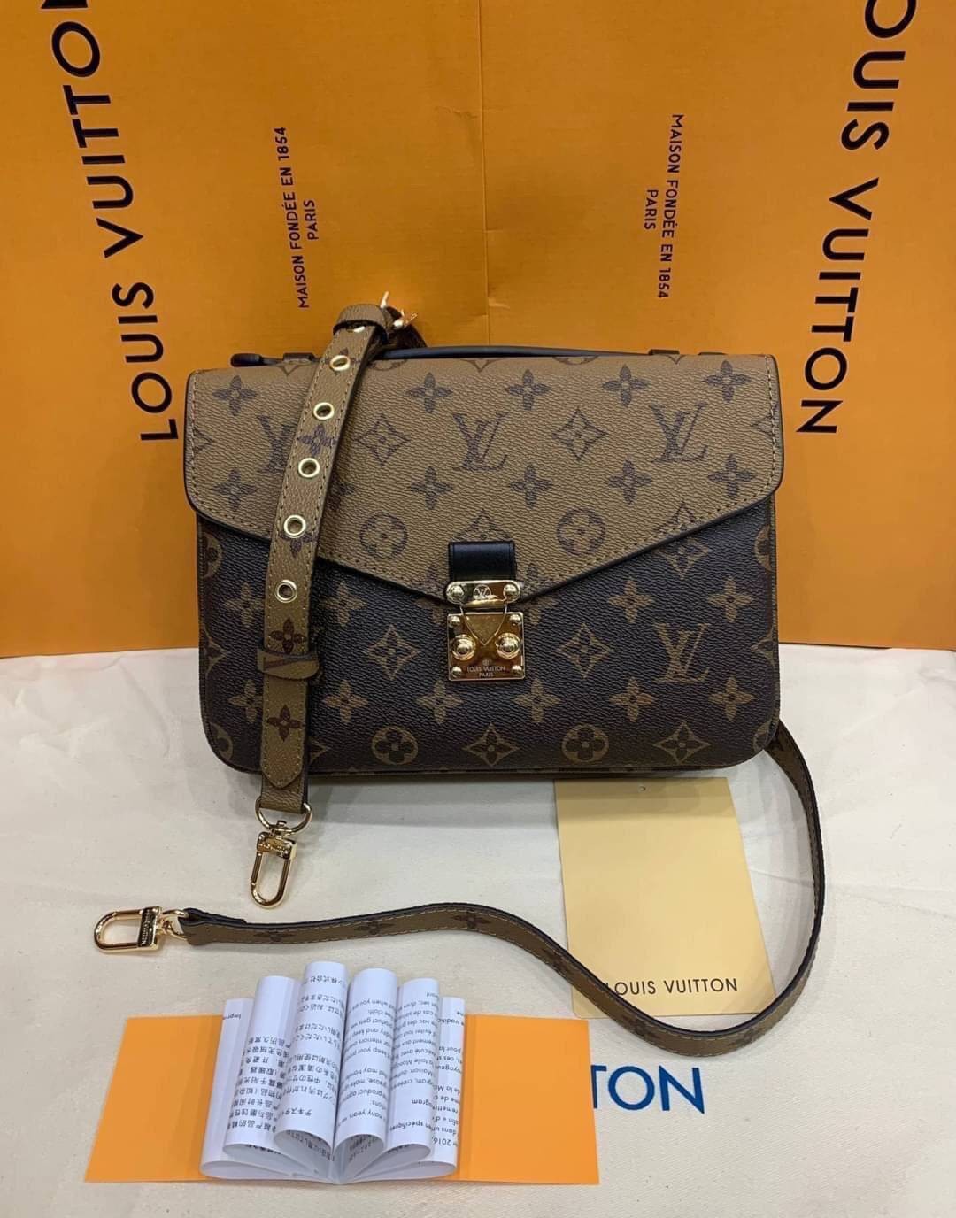 หนังแท้ LOUIS VUITTON POCHETTE MÉTIS พร้อมส่งที่ไทย 2Colors MONOGRAM REVERSE