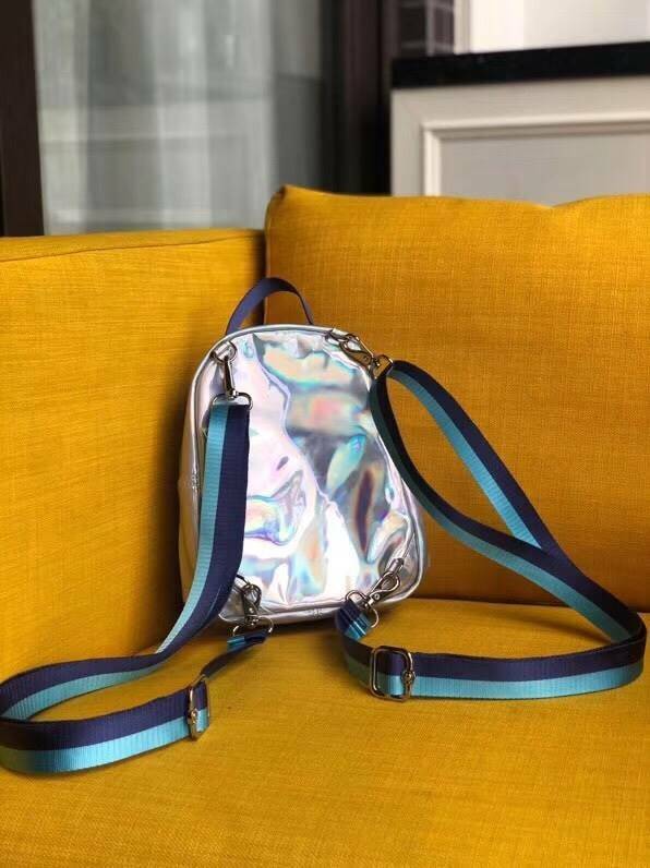 KIPLING D ALBER Small 3-in-1 convertible: bum bag, crossbody or backpack พร้อมส่งความน่ารัก จาก mickey colletion กระเป๋าขนาดกะทัดรัดจาก kipling ใบเล็กน่ารัก ปรับใช้ได้ถึง 3 แบบ เป็นเป้สะพายหลัง ถอดสายถือ หรือใส่สายยาวเป็นกระเป๋าสะพายเฉียงก็ได้ คุ้มค่า น่า