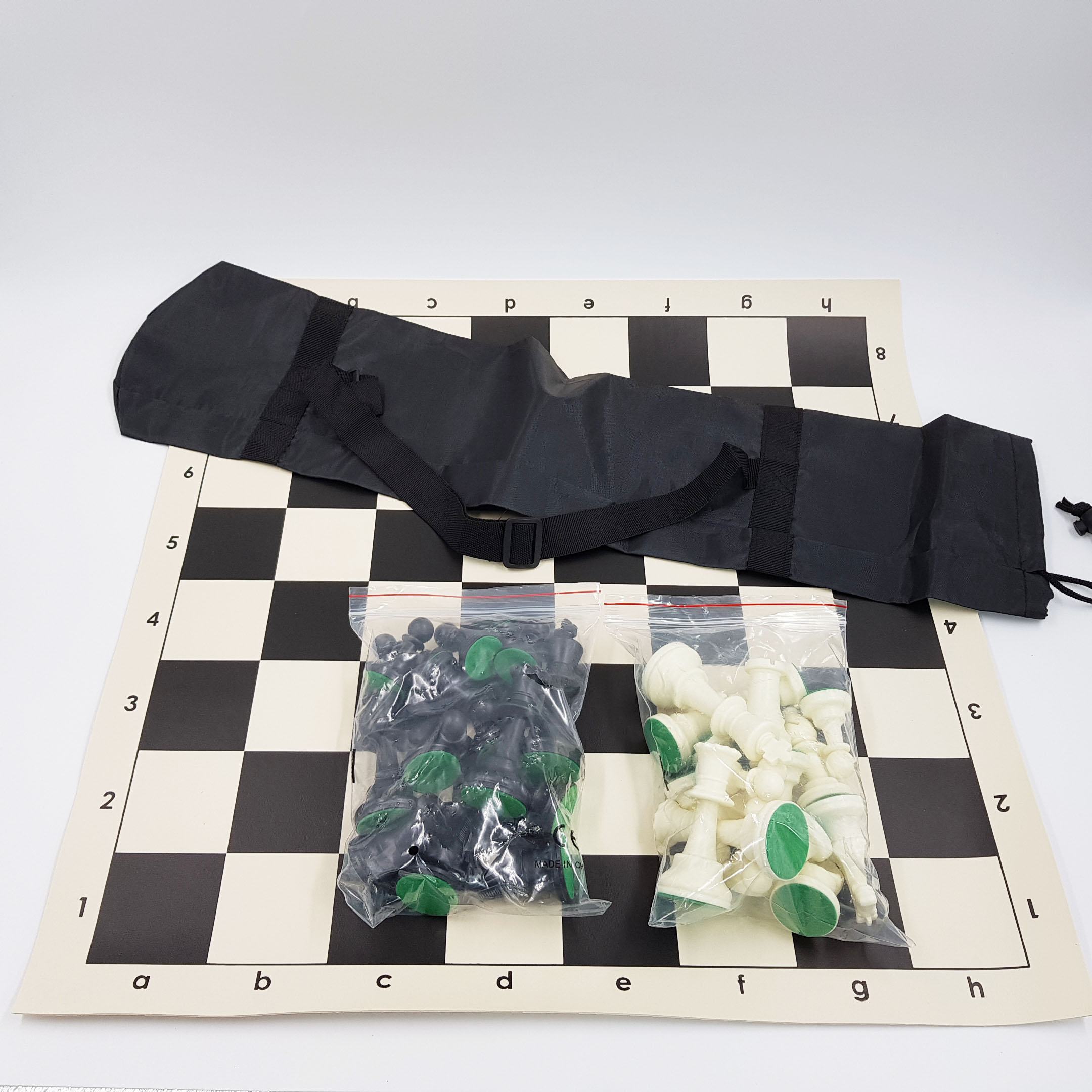 ชุดหมากรุกสากลเรซิ่นมีน้ำหนักและกระดานผ้ายางพร้อมถุงผ้าย่ามพกพา