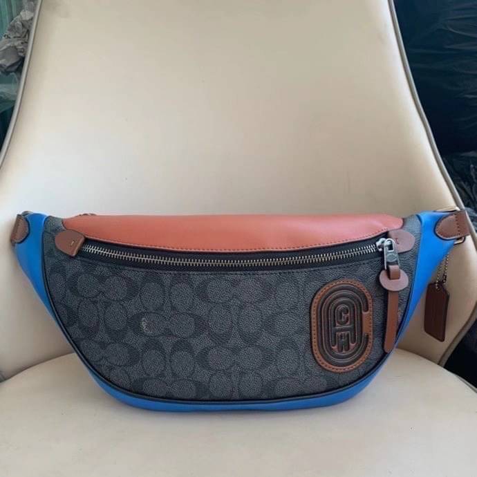 OUTTLET 】COACH RIVINGTON BELT BAG IN COLORBLOCK SIGNATURE CANVAS WITH COACH PATCH (962) รุ่นใบใหญ่จุใจ ใช้ได้ทั้งชายหญิง