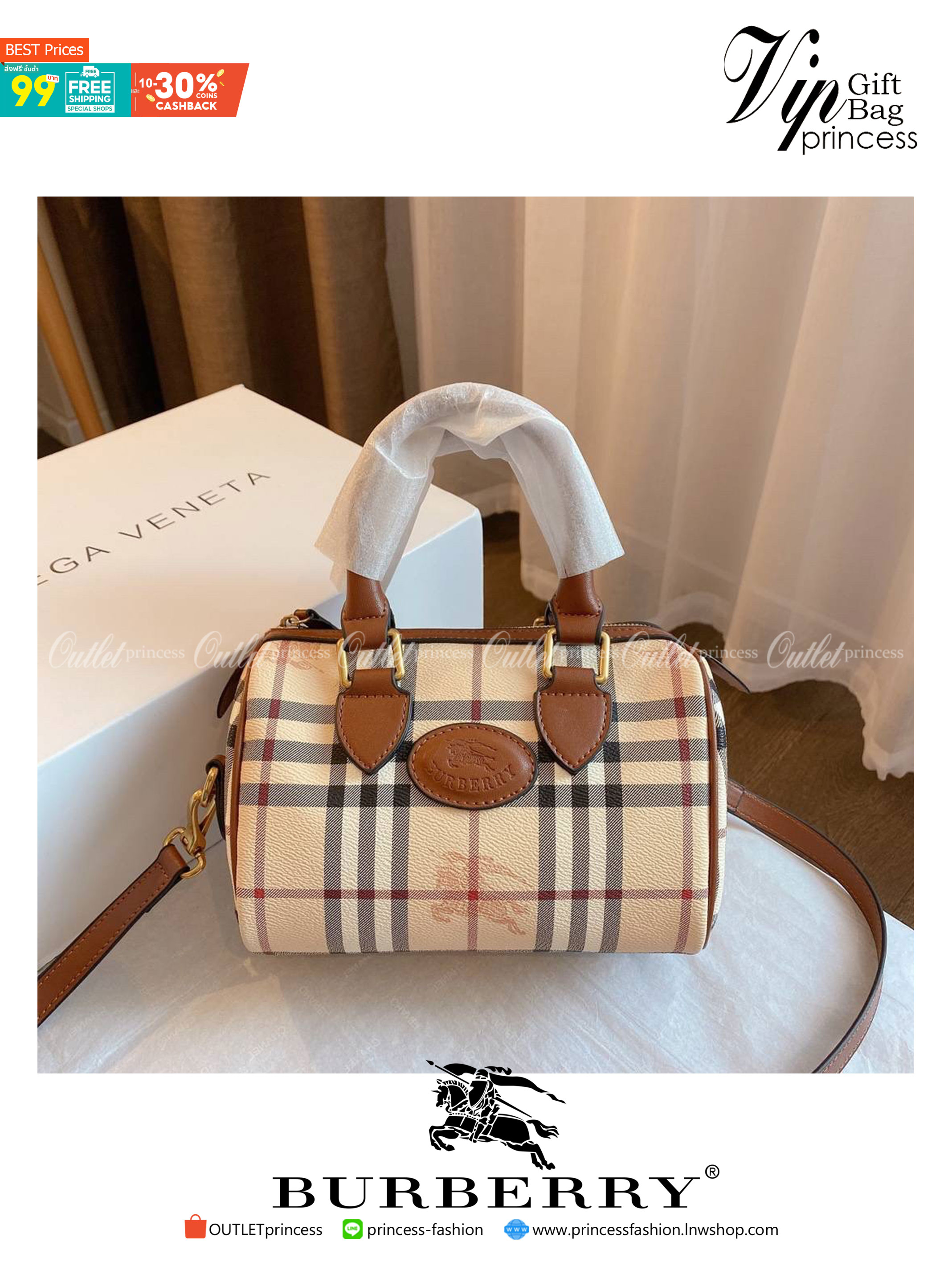 BURBERRY MINI PILLOW VINTAGE BAG Limited Edition วัสดุหนังPVC หนังนิ่ม เปิดปิดด้วยซิปยาวที่จับหนัง ภายในมีช่องใส่ของโล่งกว้าง พร้อมช่องเล็กอีกหนึ่งช่อง สามารถใส่มือถือ กระเป๋าสตางค์สั้น ของจุกจิกได้ มาพร้อมสายสะพายยาวหนังแท้ อะไหล่แบรนด์สีทองวินเทจ Rare i