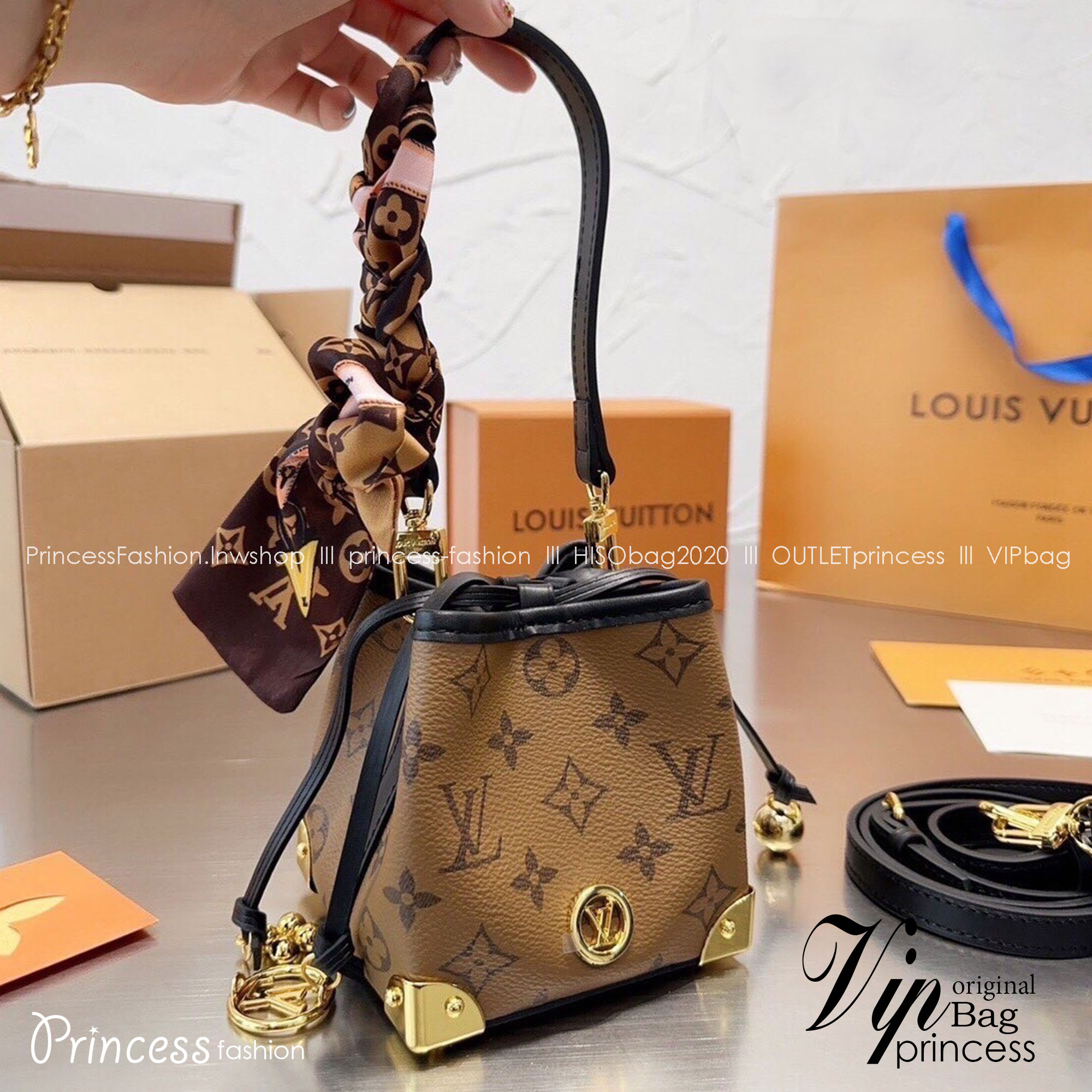 LV neonoe monogram mini / LV mini bucket bag / LV NeoNoe Purse Mini อีกหนึ่งรุ่นท็อปฮิต กับดีไซน์ใหม่ไซส์มินิ ใบจิ๋วน่ารักลูกคุณหนูมาในกล่องLV 2ชั้น หรูหราใช้เองหรือให้เป็นของขวัญก็ดีต่อใจมากๆ