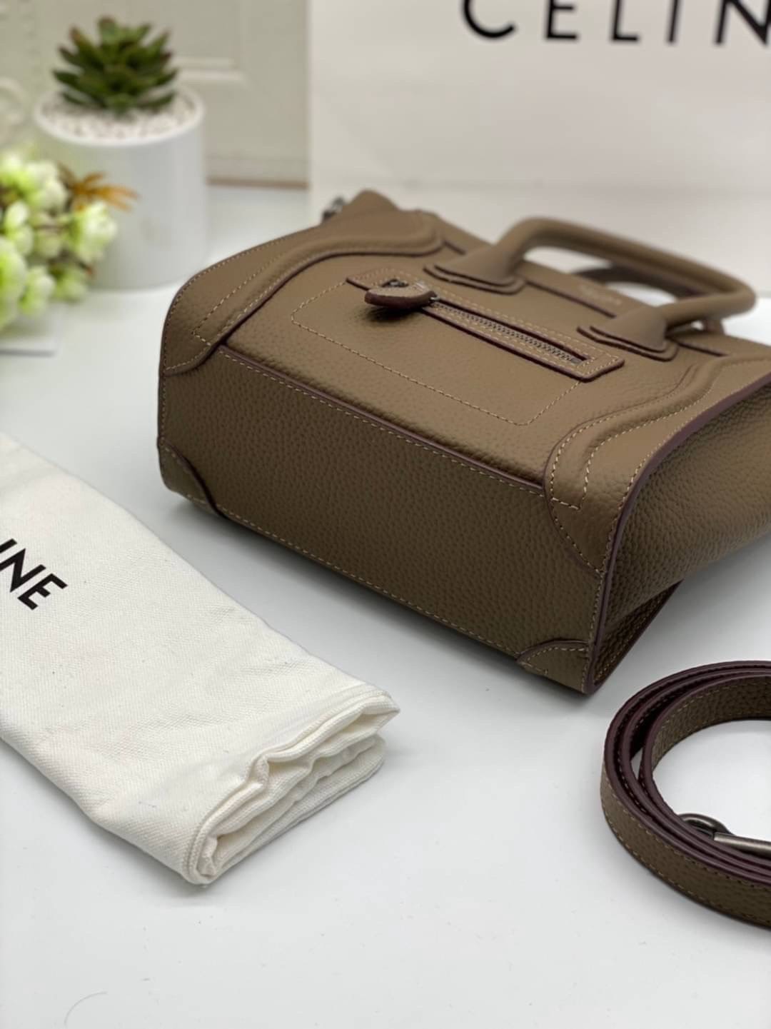 ORI หนังแท้ | Celine Luggage Tote Nano Bag20cm กระเป๋าสะพายทรงโท้ท ดีไซน์เป็นเอกลักษณ์ เรียบหรูดูแพง