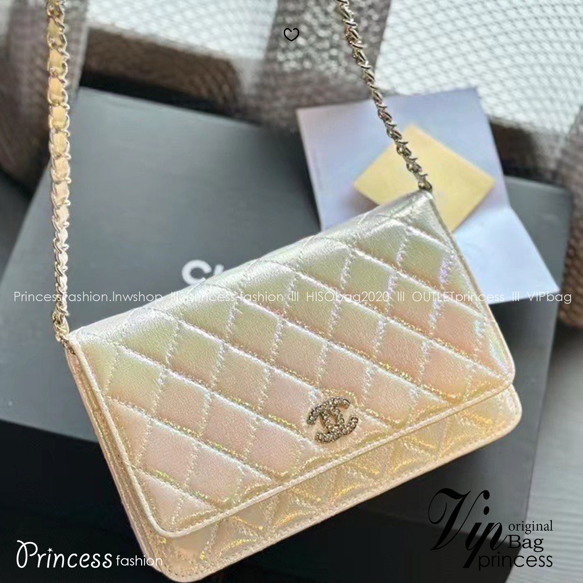 CHANEL WOC RAINBOW / Chanel Wallet On Chain In Gradient Metallic Rainbow กระเป๋าสะพายโทนสีรุ้งไล่สี ทรงสวย ลูกคุณหนู ไฮโซสะพายเเล้วดูเเพงใช้ได้ทุกชุด มาพร้อมสีโทนใหม่ที่ เข้ากับเสื้อผ้าได้สวยโดดเด่นงานเป๊ะทุกจุด