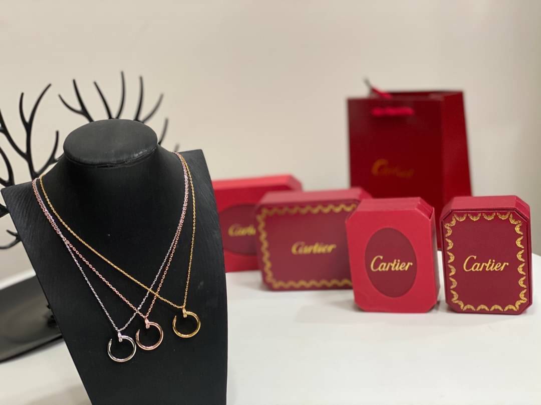 Cartier JUSTE UN CLOU NECKLACE / Cartier necklace สร้อยคอคาเทียร์ หัวตะปูหัวเพชร ภาพถ่ายจากงานจริง วัสดุคุณภาพดี ไม่ลอกไม่ดำ งานปั้มครบตามรูปเลยค่ะ