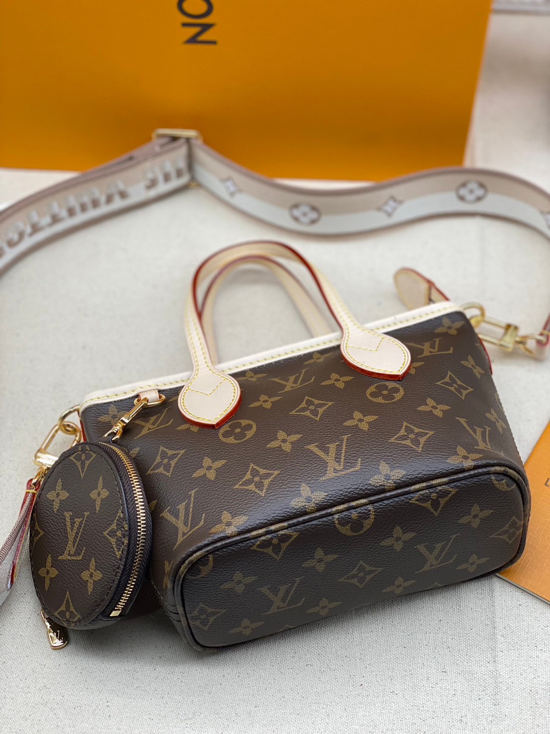 LV Neverfull BB Monogram Canvas - Handbags ดีไซน์ใหม่ใบเล็กน่ารัก เกรดออริ สลับแท้ ใช้งานต่างประเทศได้