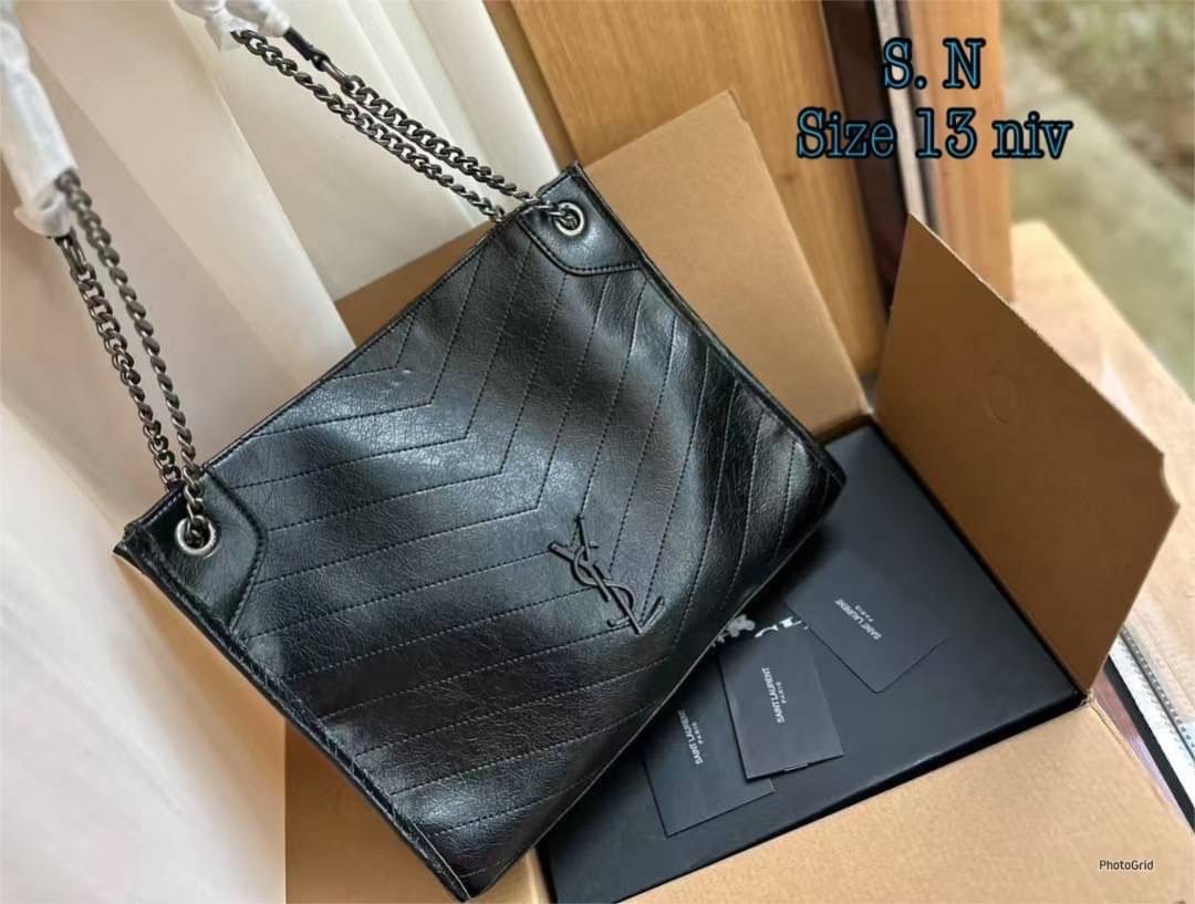 YSL Shopper Niki Tote Bag กระเป๋าสะพายทรงโท้ทใบใหญ่กำลังสวย หรูหราขั้นสุด เสิร์ฟมาให้สวยทันใช้ปีใหม่แน่นอน ใบจริงดูแพงเกินคุ้ม -- [รับตัวแทนกระเป๋า]